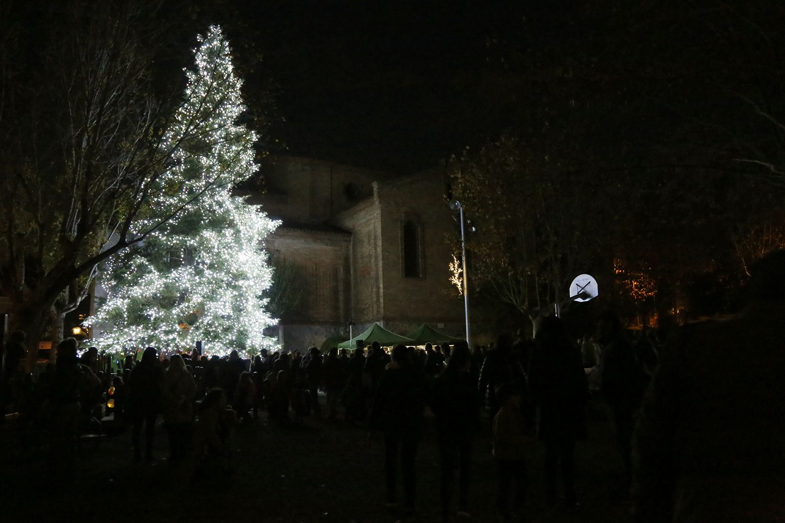 Encesa de llums de nadal a Valldoreix. FOTO: Anna Bassa