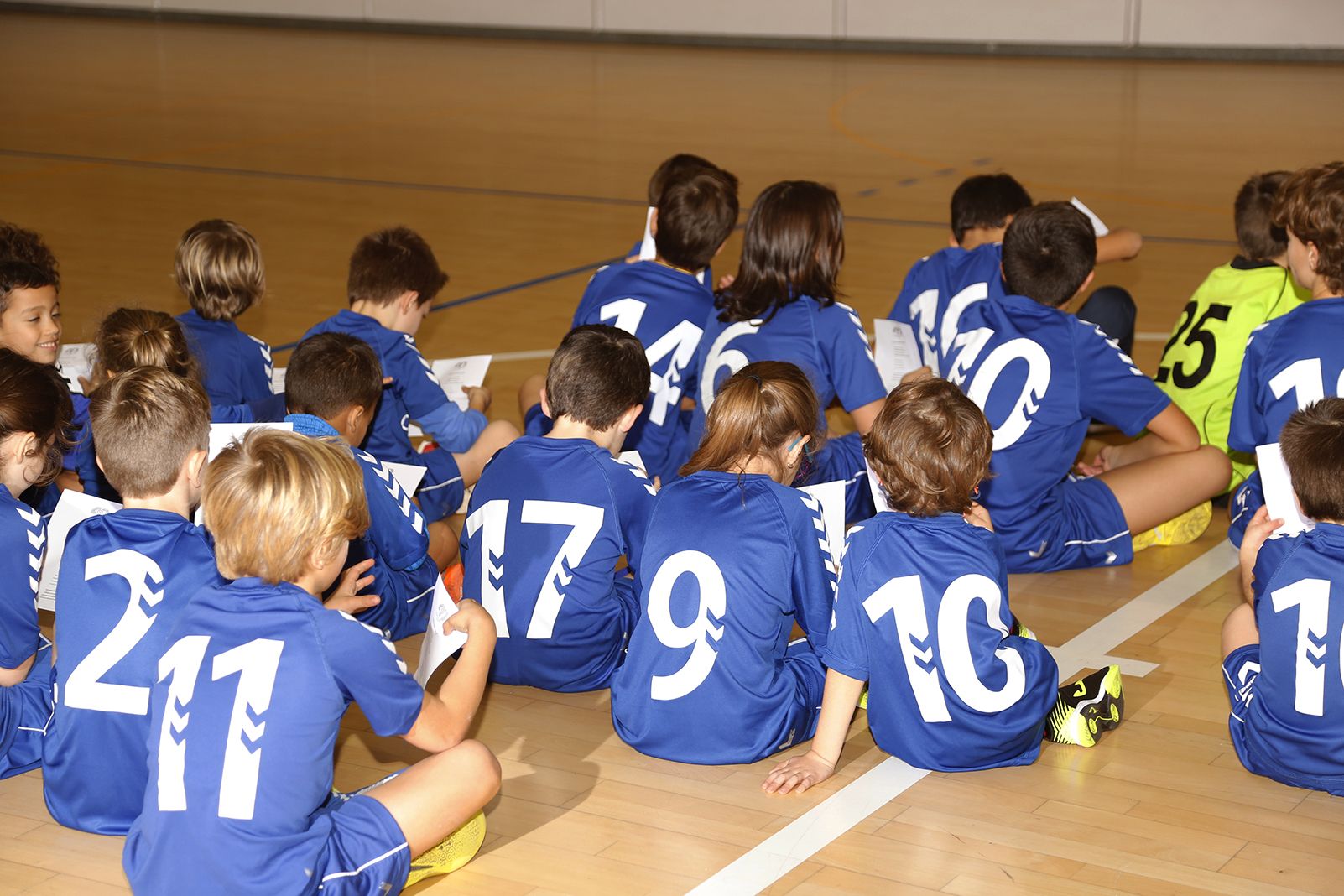 Presentació d'equips de l'Olimpyc la Floresta de futbol sala. FOTO: Anna Bassa