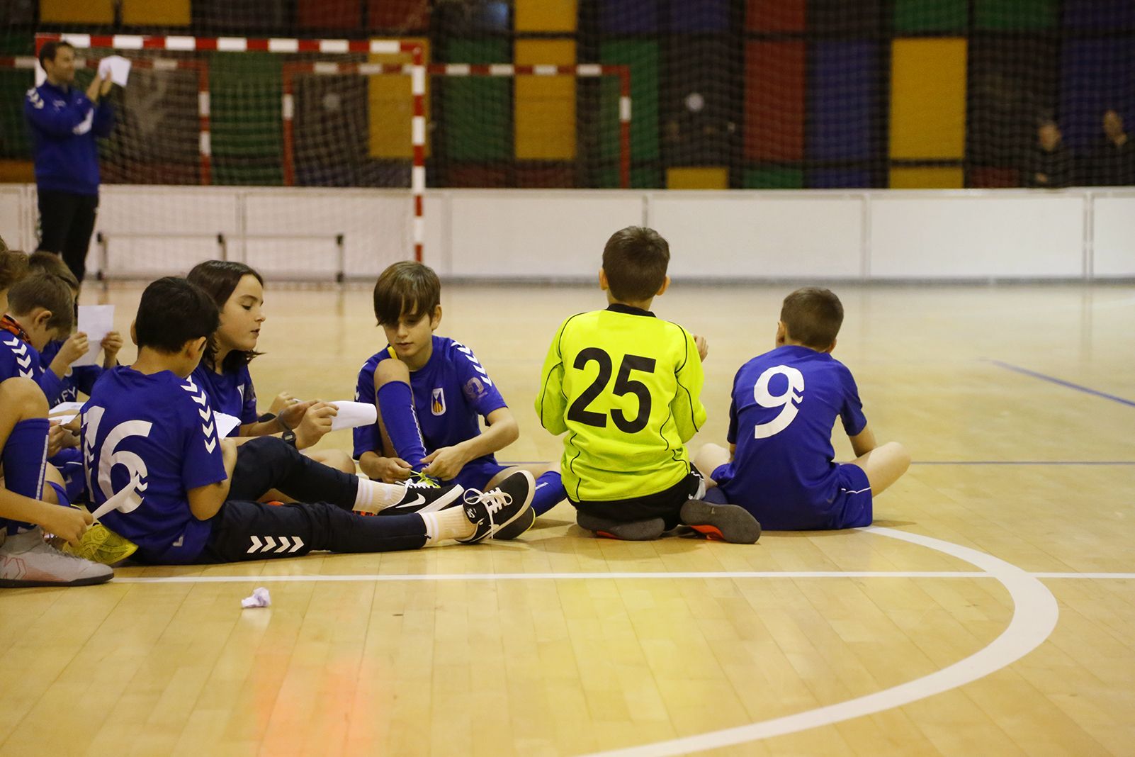 Presentació d'equips de l'Olimpyc la Floresta de futbol sala. FOTO: Anna Bassa