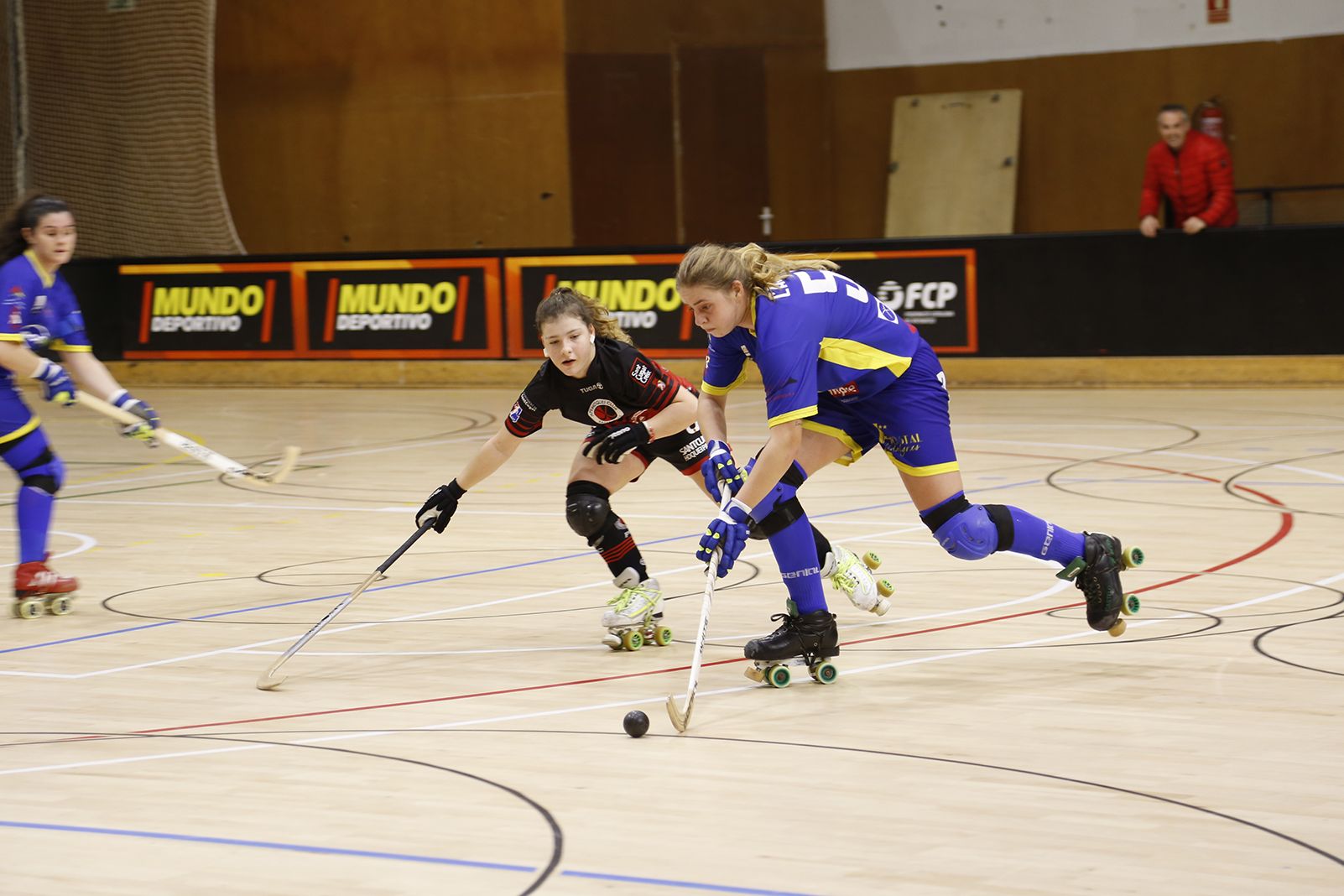 Hoquei sobre patins femení Partit de Lliga PHC Sant Cugat- Areces Asturhoquey. FOTO: Anna Bassa