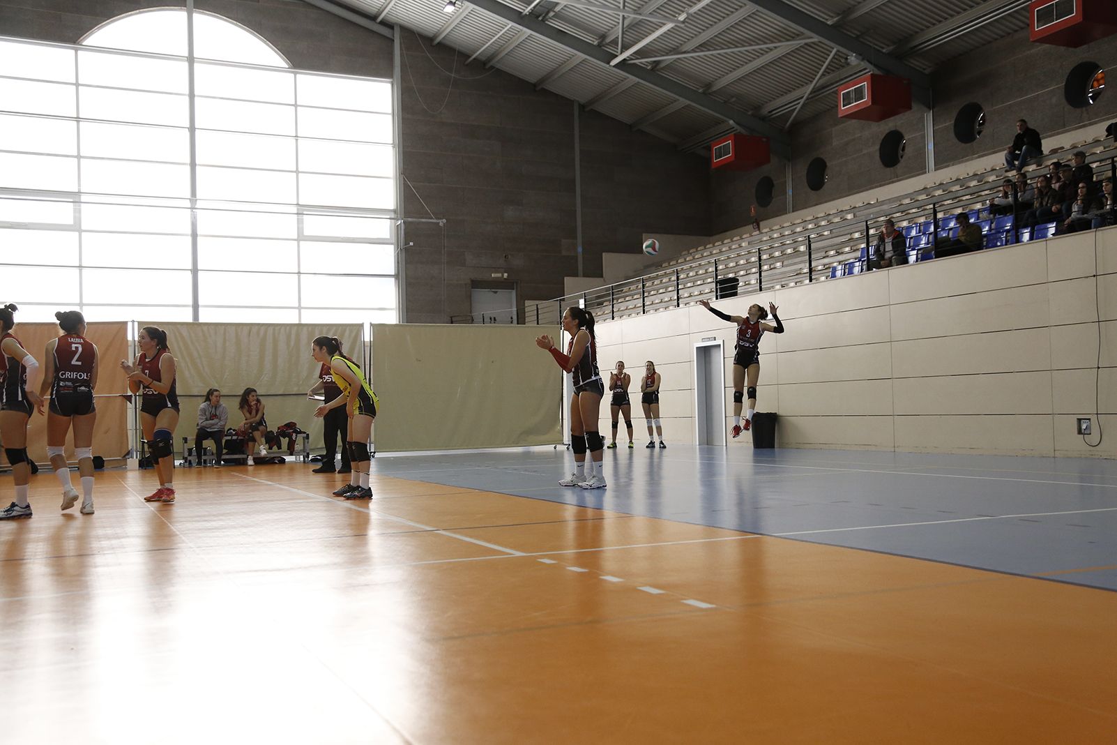 Partit de lliga volei femení DSV CV Sant Cugat B- IBSA CV CCO7. FOTO: Anna Bassa
