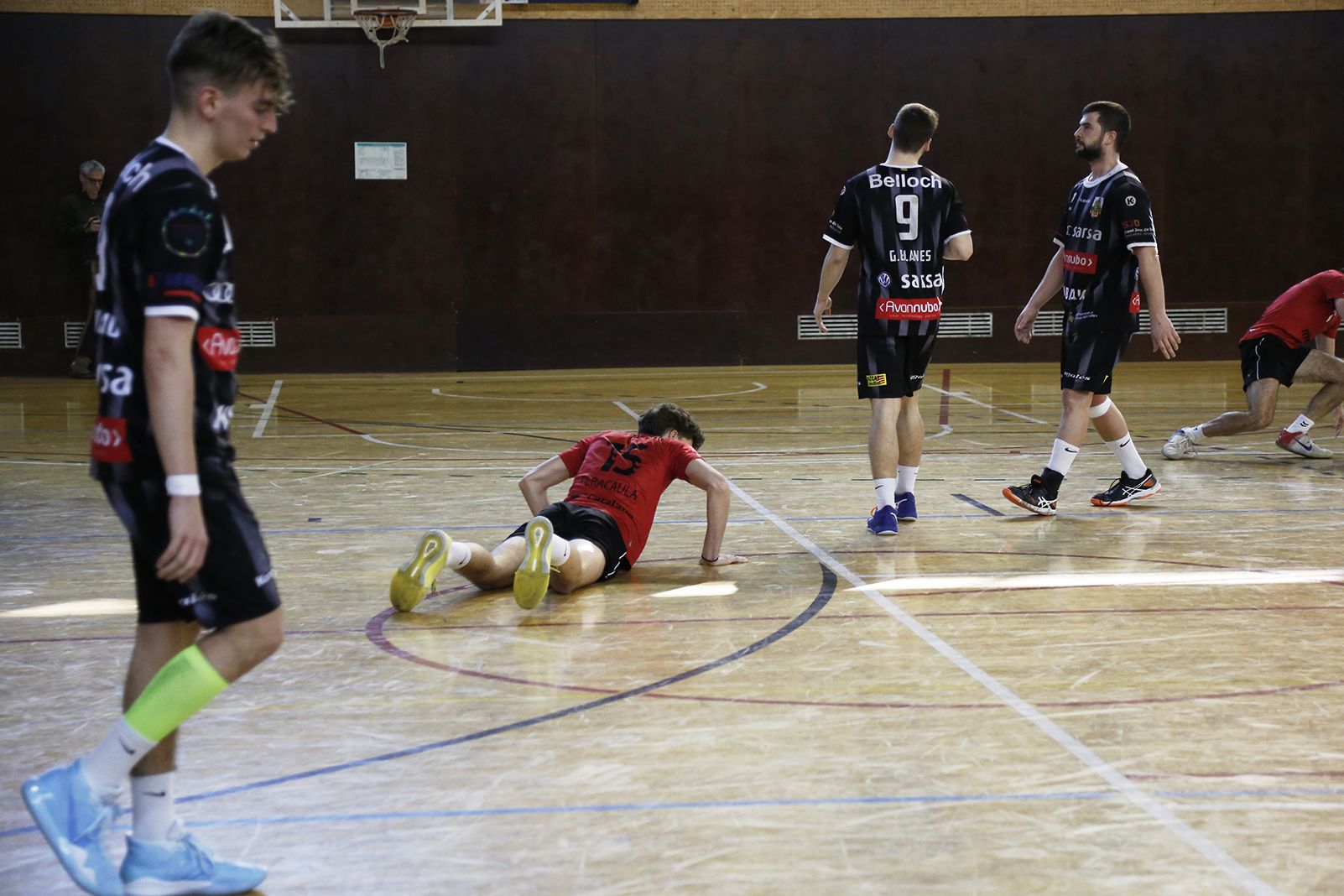 Partit de lliga handbol masculí CH Sant Cugat- BM La Roca. FOTO: Anna Bassa