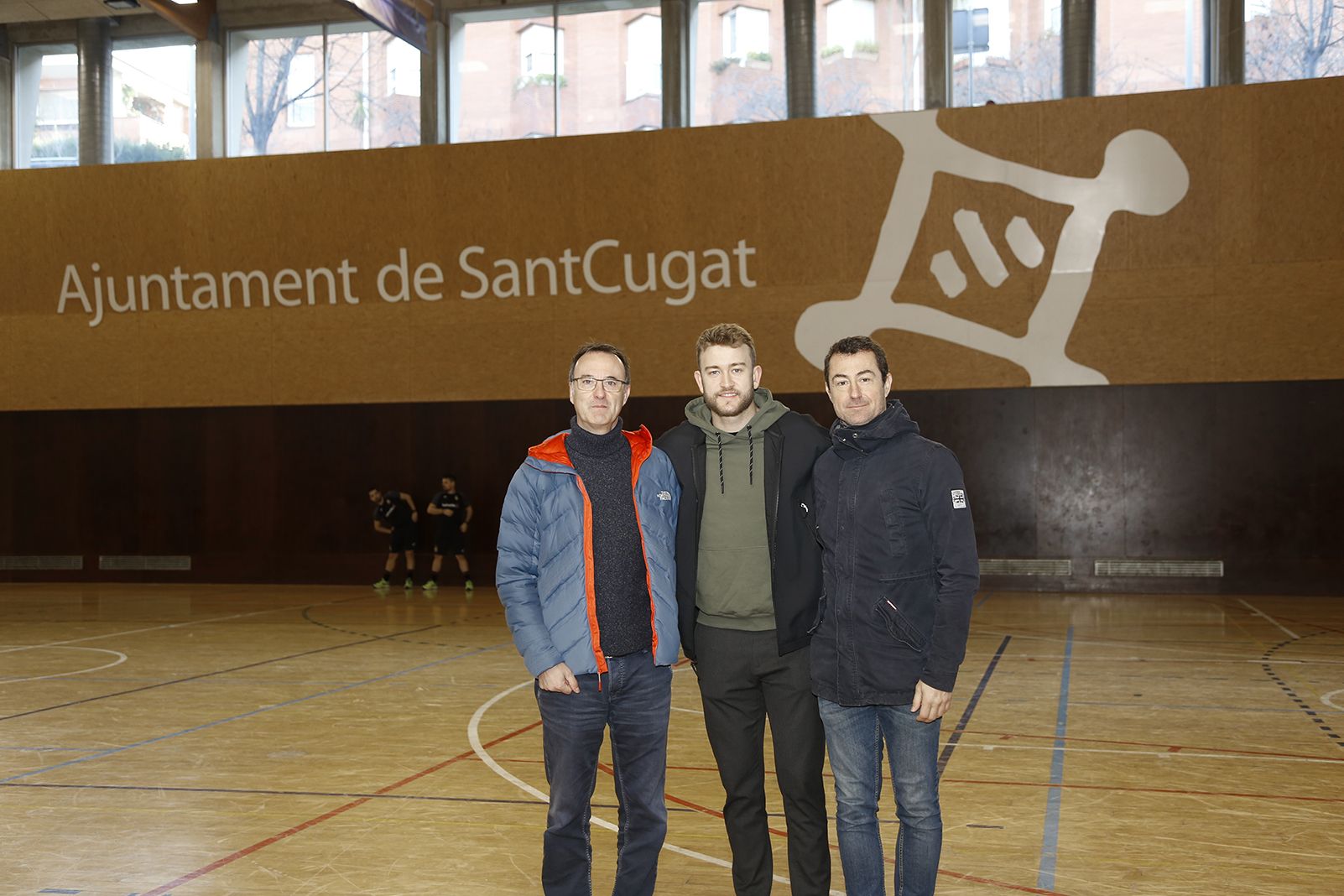 Visita a Sant Cugat de Gonzalo Pérez de Vargas, porter del primer equip d'handbol del FC Barcelona. FOTO: Anna Bassa
