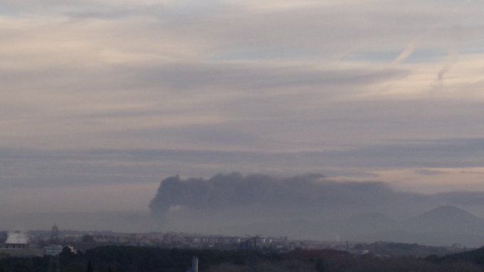 La columna de fum, des de Sant Cugat FOTO:  Xavier Juzgado Casas