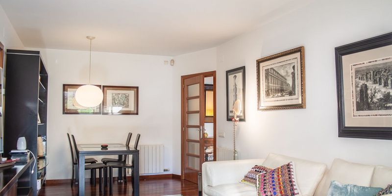 sala d'estar amb menjador que porta a la terrassa FOTO: cedida