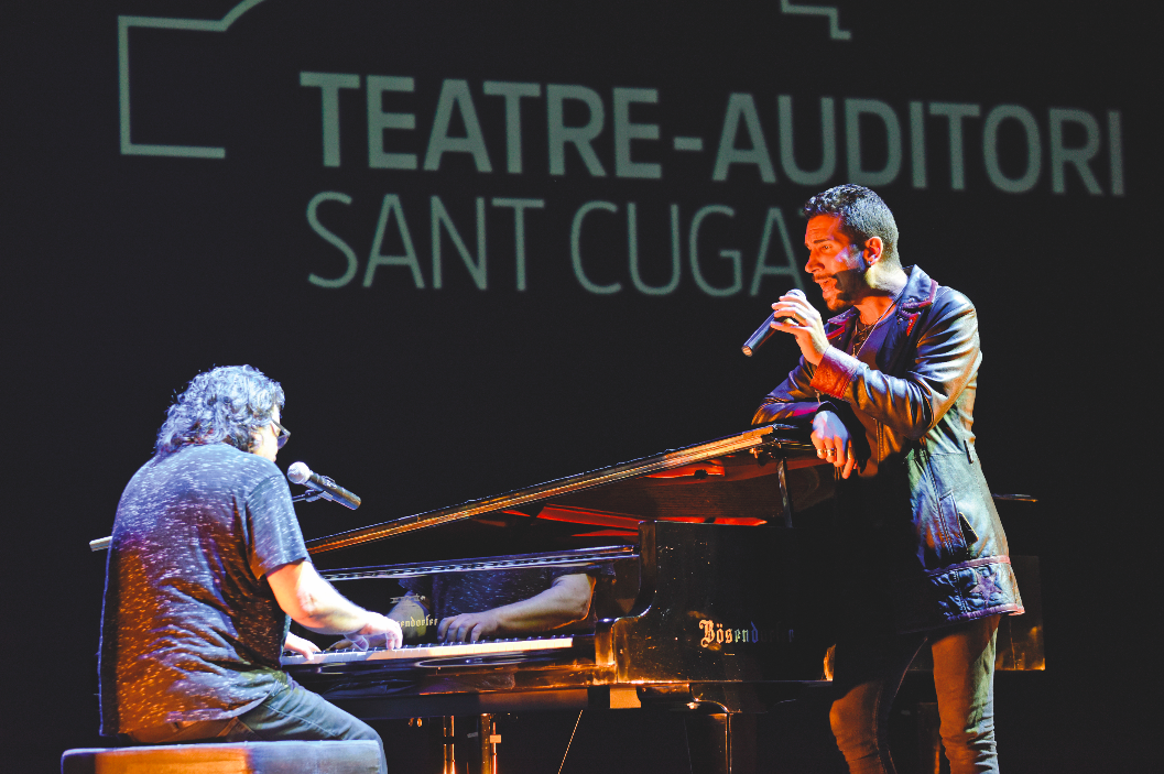 Actuació de Jonathan Argüelles i Pep Sala durant la presentació de la temporada del Teatre Auditori. FOTO: Bernat Millet