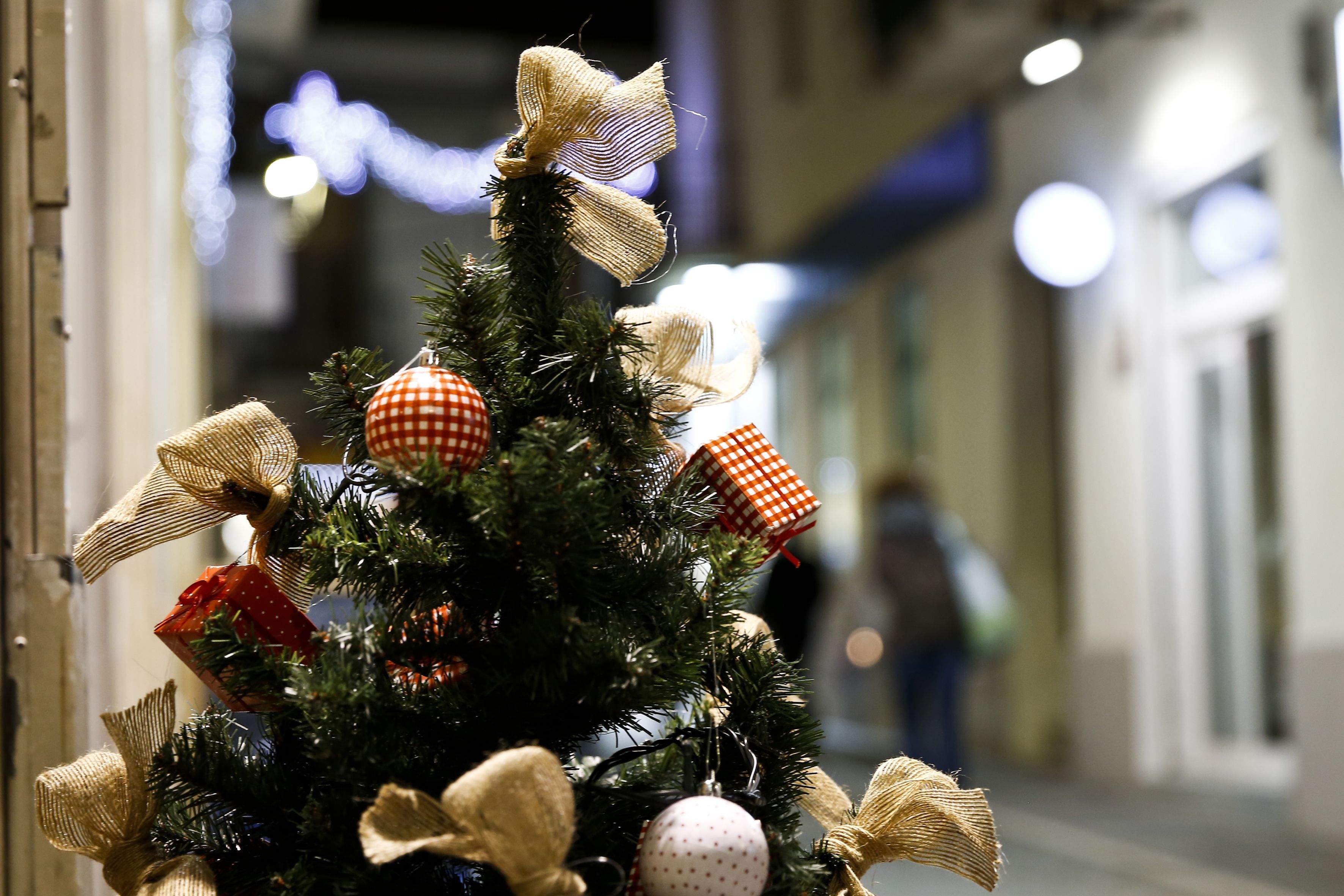 Les llums de NADAL als carrers de Sant Cugat. FOTO: Yves Dimant
