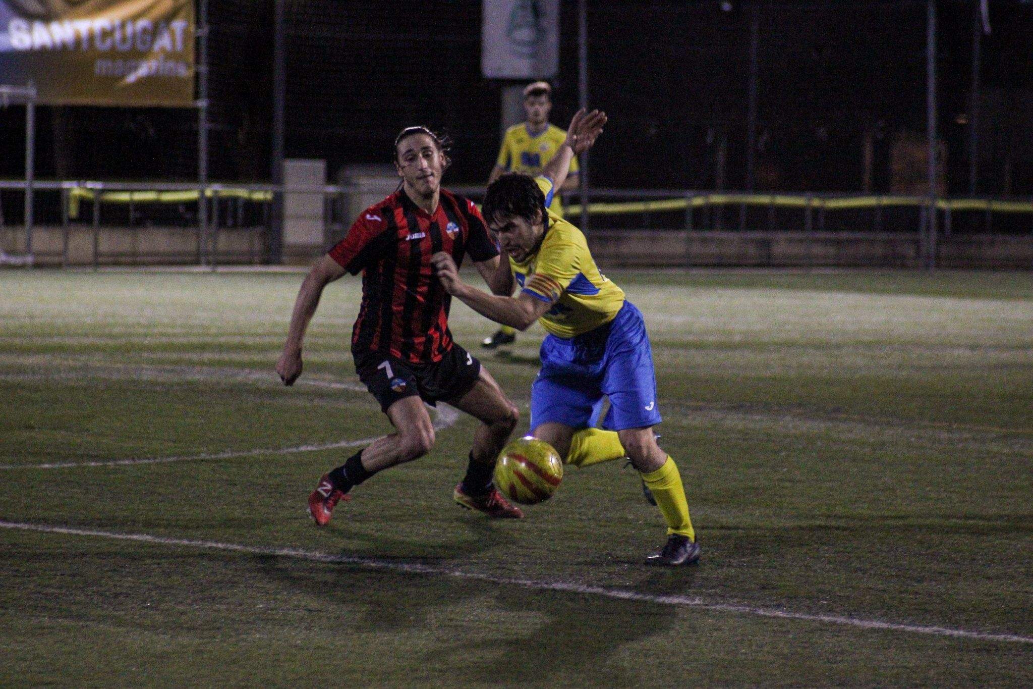 El Sant Cugat Fc ha superat (2-1) la UD San Mauro, fins ara 17è i penúltim en la classificació. FOTO: Ale Gómez