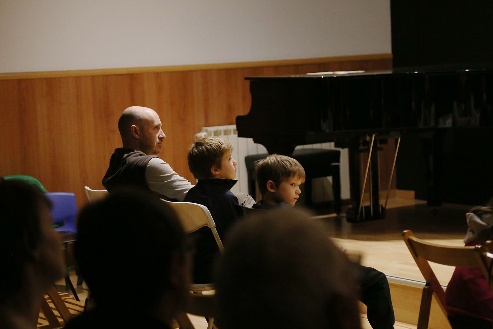 Concert benèfic en suport de Petits Músics del Món a l'Aula de So. FOTO: Anna Bassa