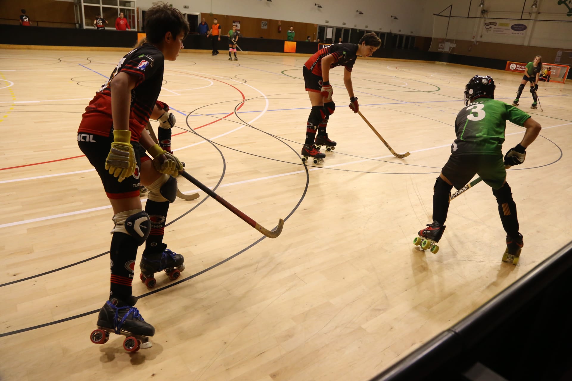 Imatge d'un dels partits del Patí Hoquei Club Sant Cugat. FOTO: Anna Bassa.