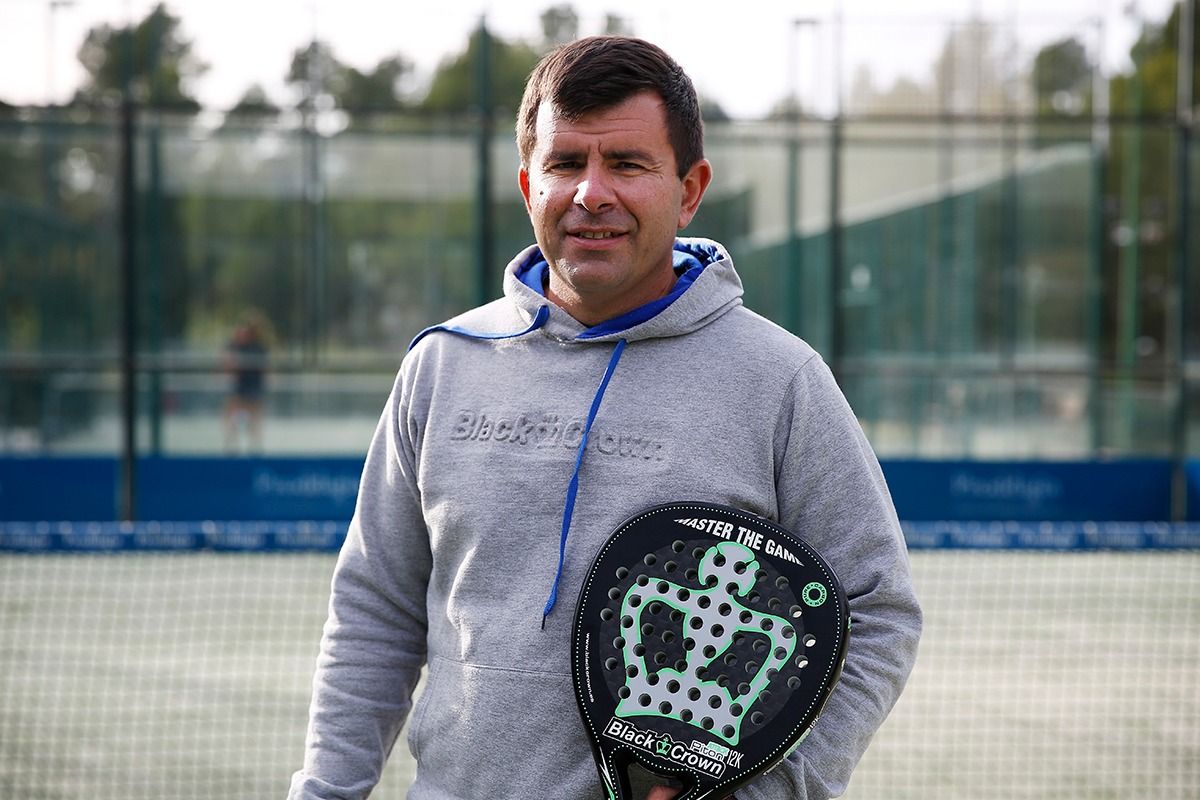 Juan Alday, a les instal·lacions del Club Tennis Natació Sant Cugat. FOTO: Yves Dimant
