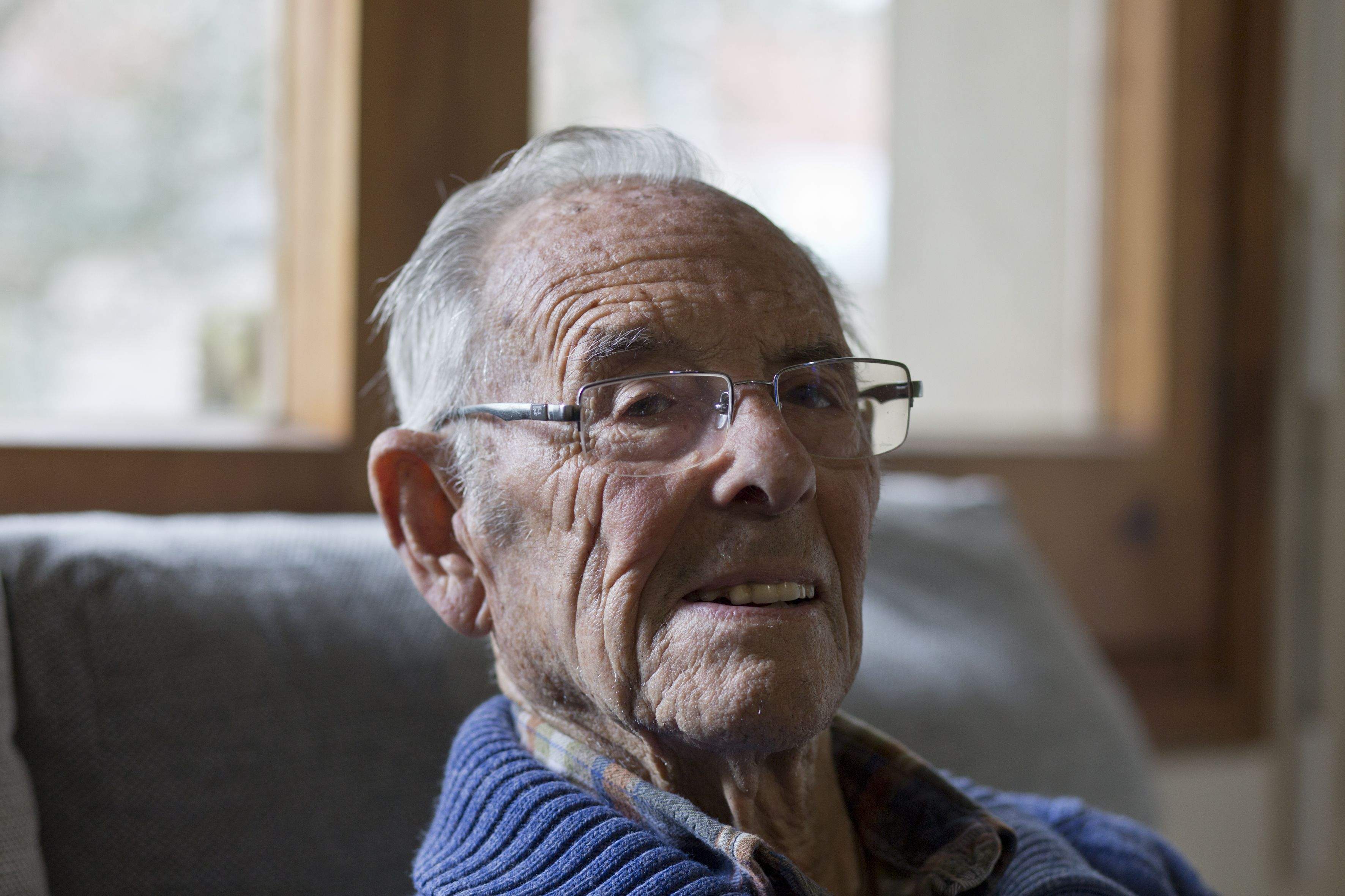 Jaume Pahissa rebia el TOT Sant Cugat a casa seva. FOTO: Yves Dimant