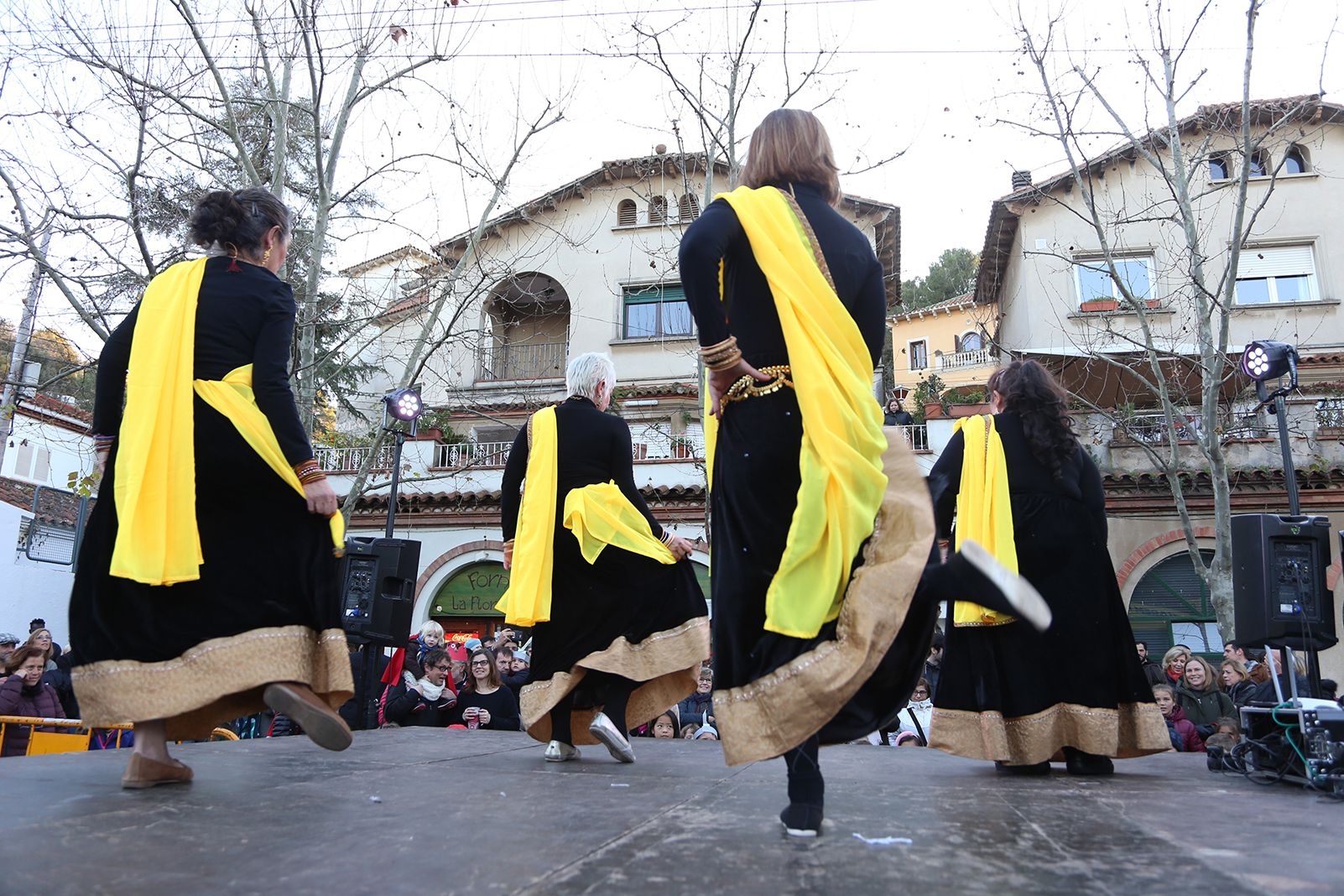 Balls per l'espera a l'arribada dels Reis. FOTO: Anna Bassa