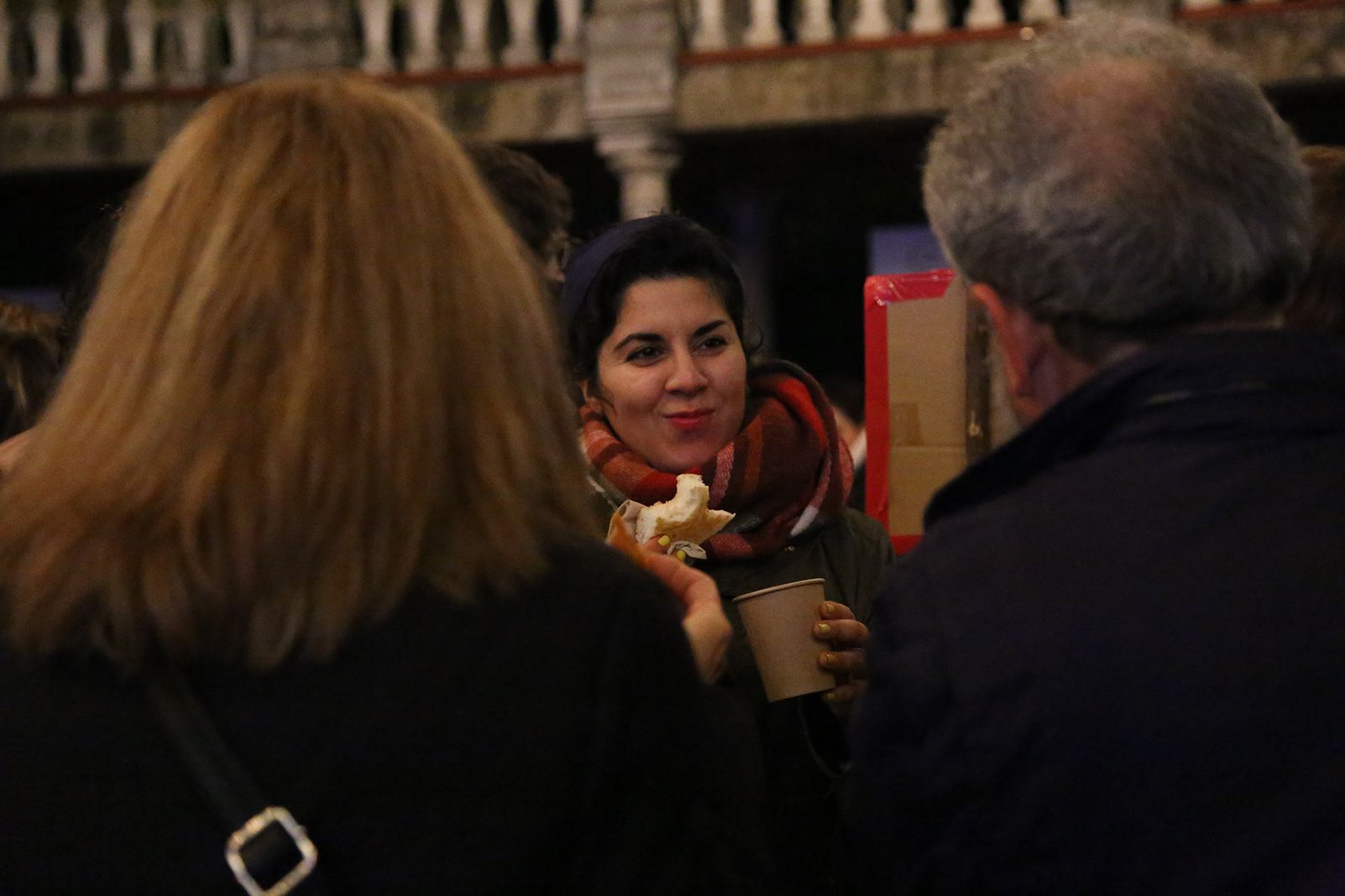 Xocolatada i música al Casino de la Floresta. FOTO: Anna Bassa