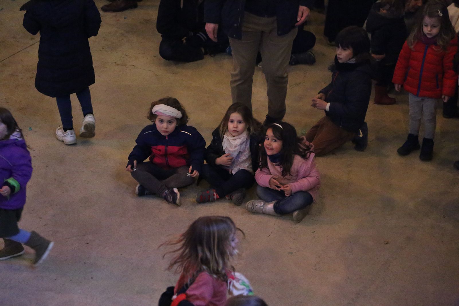 Esperant per donar la carta als Reis. FOTO: Anna Bassa