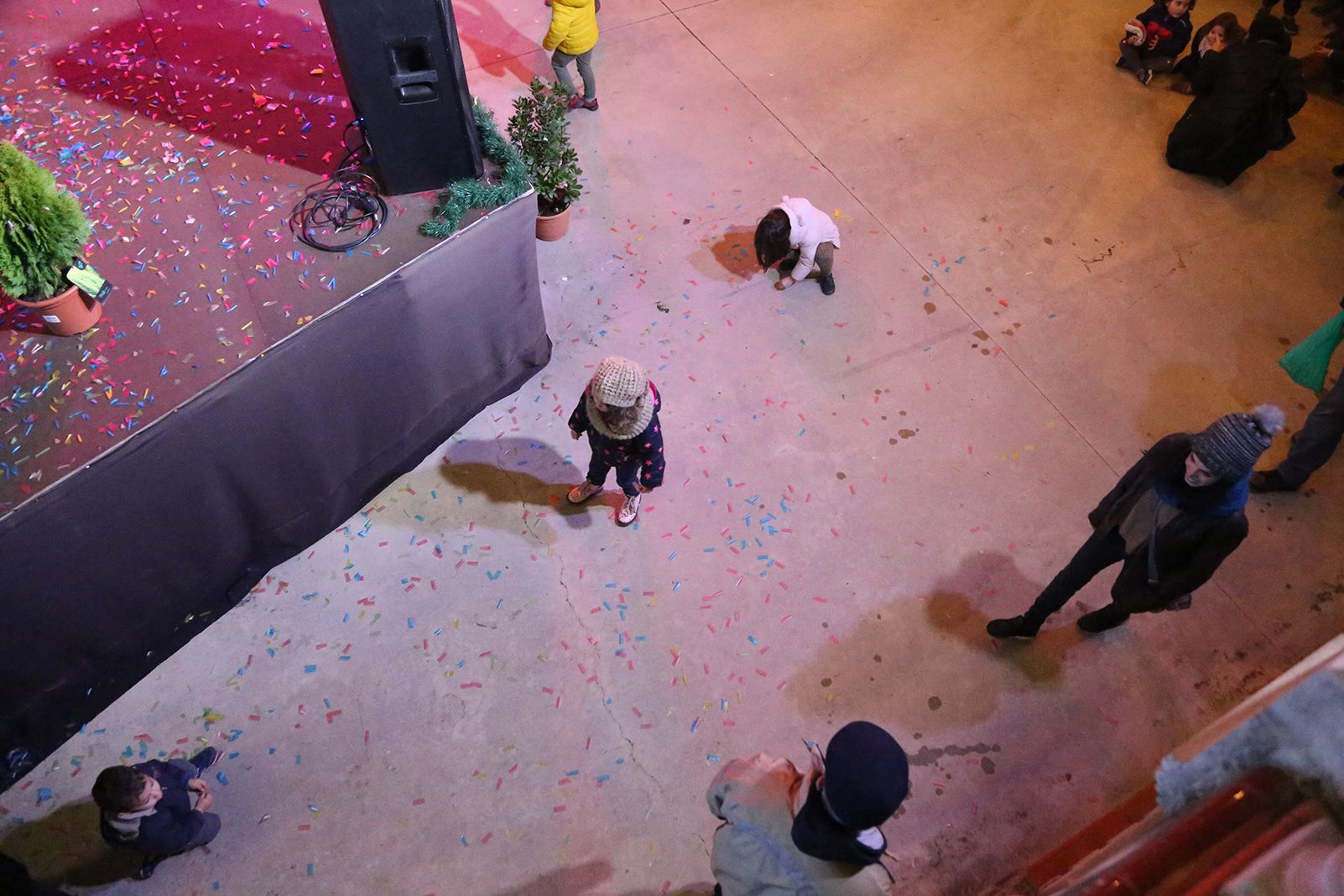 Esperant per donar la carta als Reis. FOTO: Anna Bassa