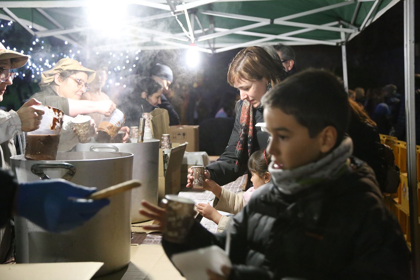 Tallers i xocolatada a Valldoreix. FOTO: Anna Bassa