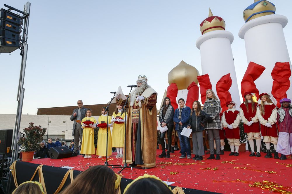 La cavalcada dels Reis Mags a Sant Cugat. FOTO: Yves Dimant
