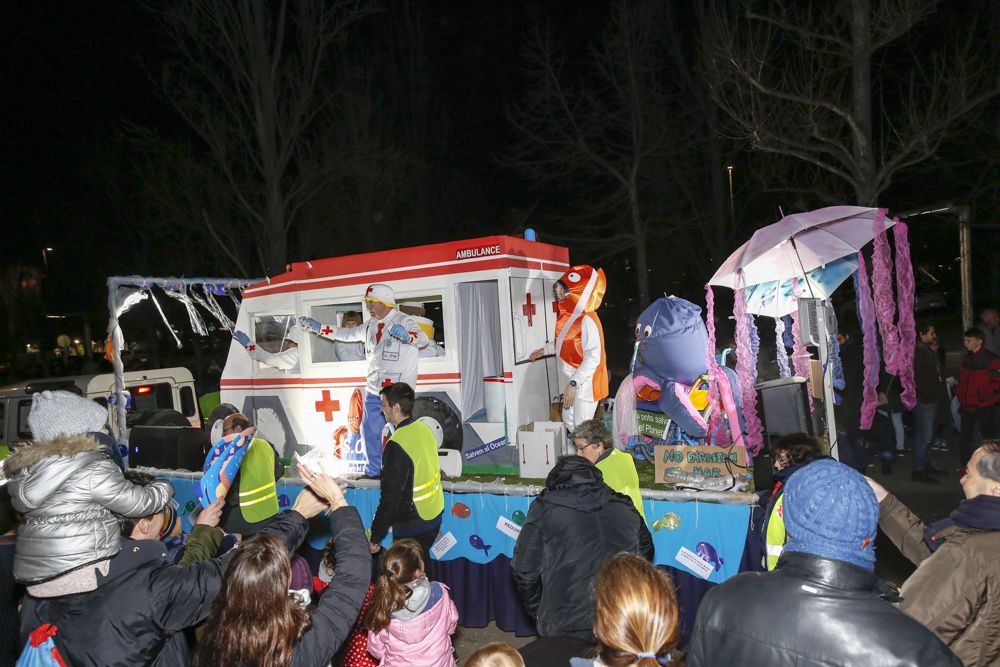 La carrossa de la Creu Roja, guanyadora del concurs de la cavalcada dels Reis d'Orient a Sant Cugat. FOTO: Yves Dimant