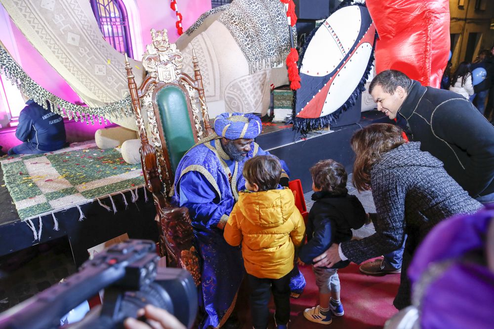 La cavalcada dels Reis Mags a Sant Cugat. FOTO: Yves Dimant