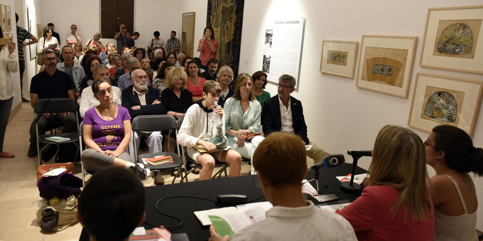 Imatge de la presentació del primer cicle d'Enraonar celebrat a Sant Cugat. FOTO: Bernat Millet