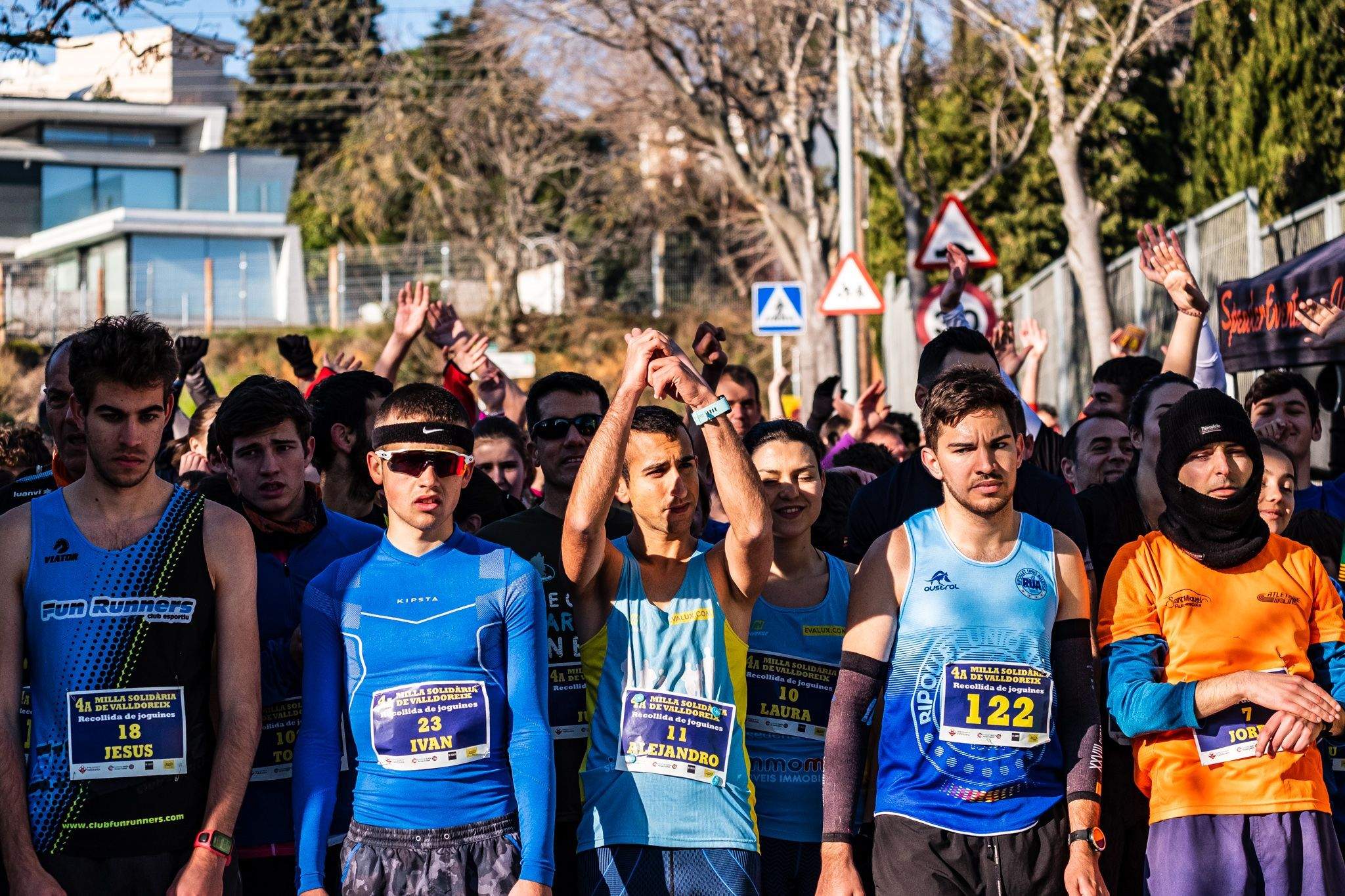 Sortida de la 4a Milla Solidària de Valldoreix. FOTO: Ale Gómez.