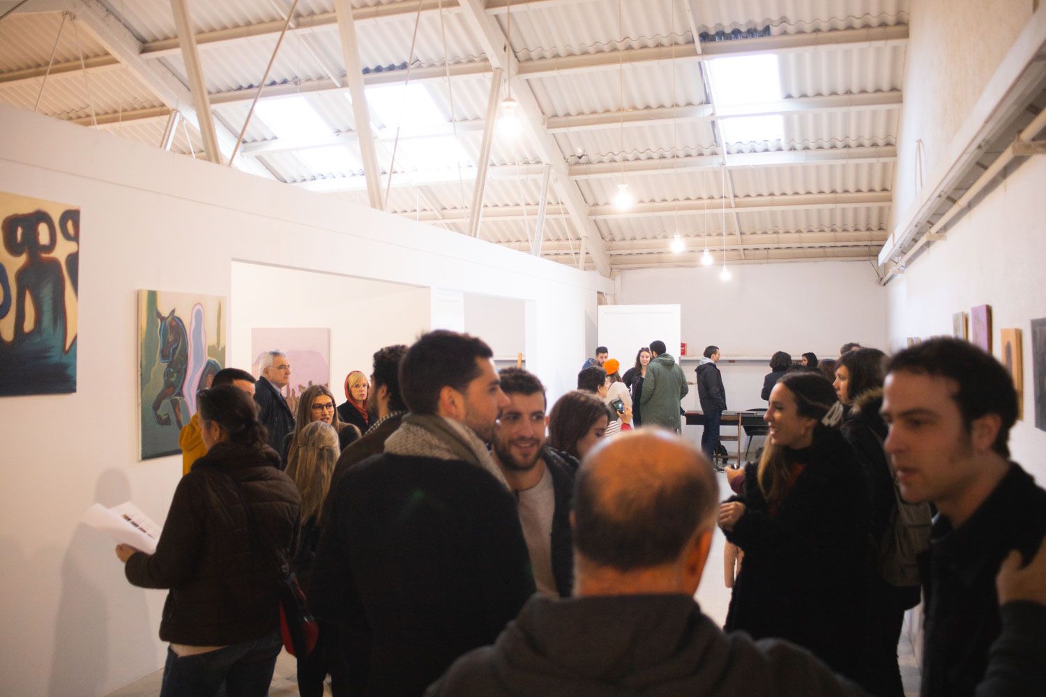 Inauguració d'exposició: 'Vísteme', de Víctor Roig i Aaron Vico al Mercantic. Foto: Adrián Gómez.