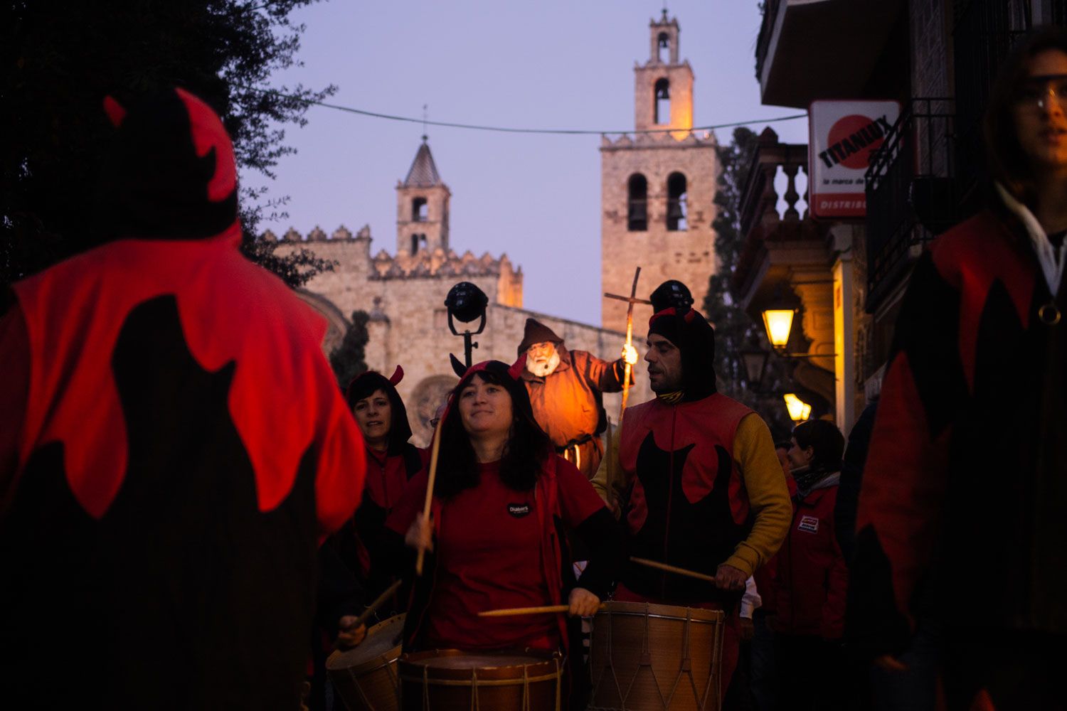 Els foguerons dels tres tombs. Foto: Adrián Gómez