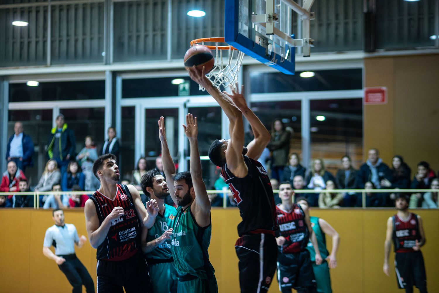 Bàsquet masculí. Partit de lliga. UE Sant Cugat-CB Cerdanyola. Foto: Adrián Gómez