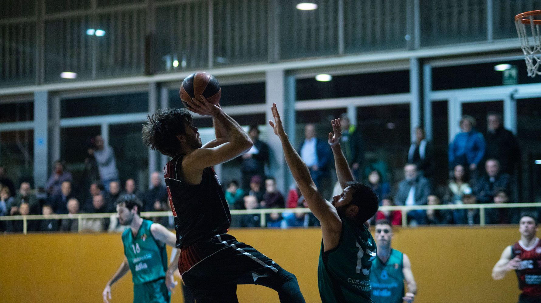 Bàsquet masculí. Partit de lliga. UE Sant Cugat-CB Cerdanyola. Foto: Adrián Gómez