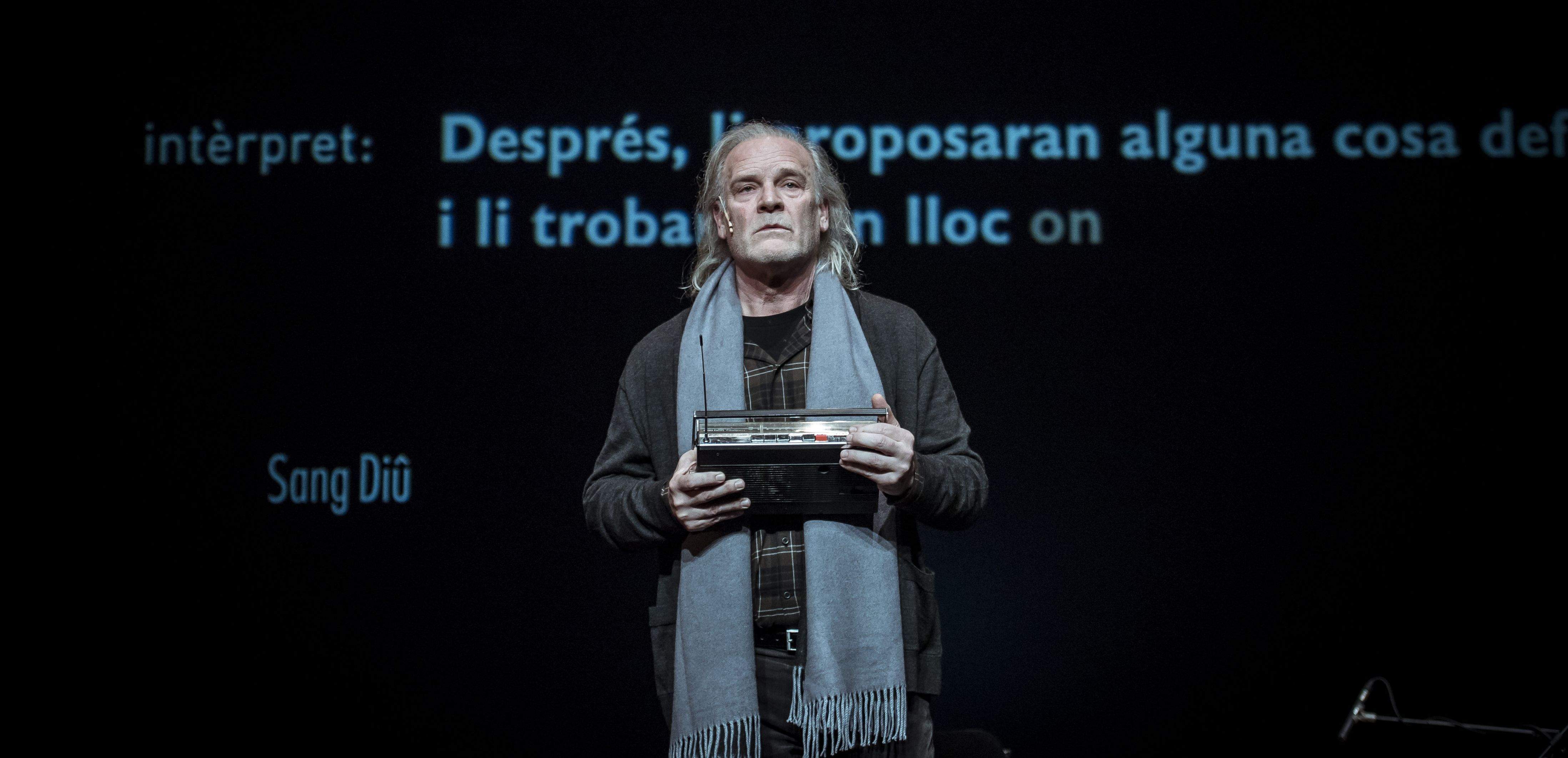 Gaudeix del monòleg de Lluís Homar, en una obra adaptada a cada país FOTO: Cedida