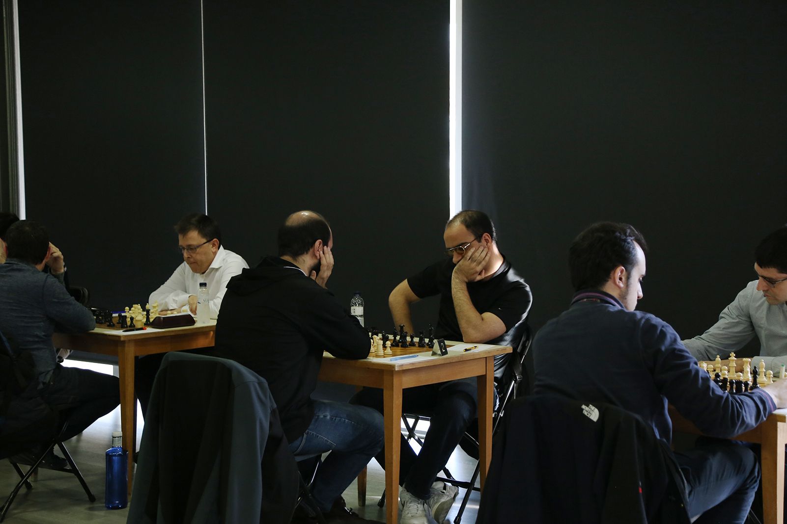 Partit de lliga escacs masculí Club d'Escacs Sant Cugat-Gerunda. FOTO: Anna Bassa