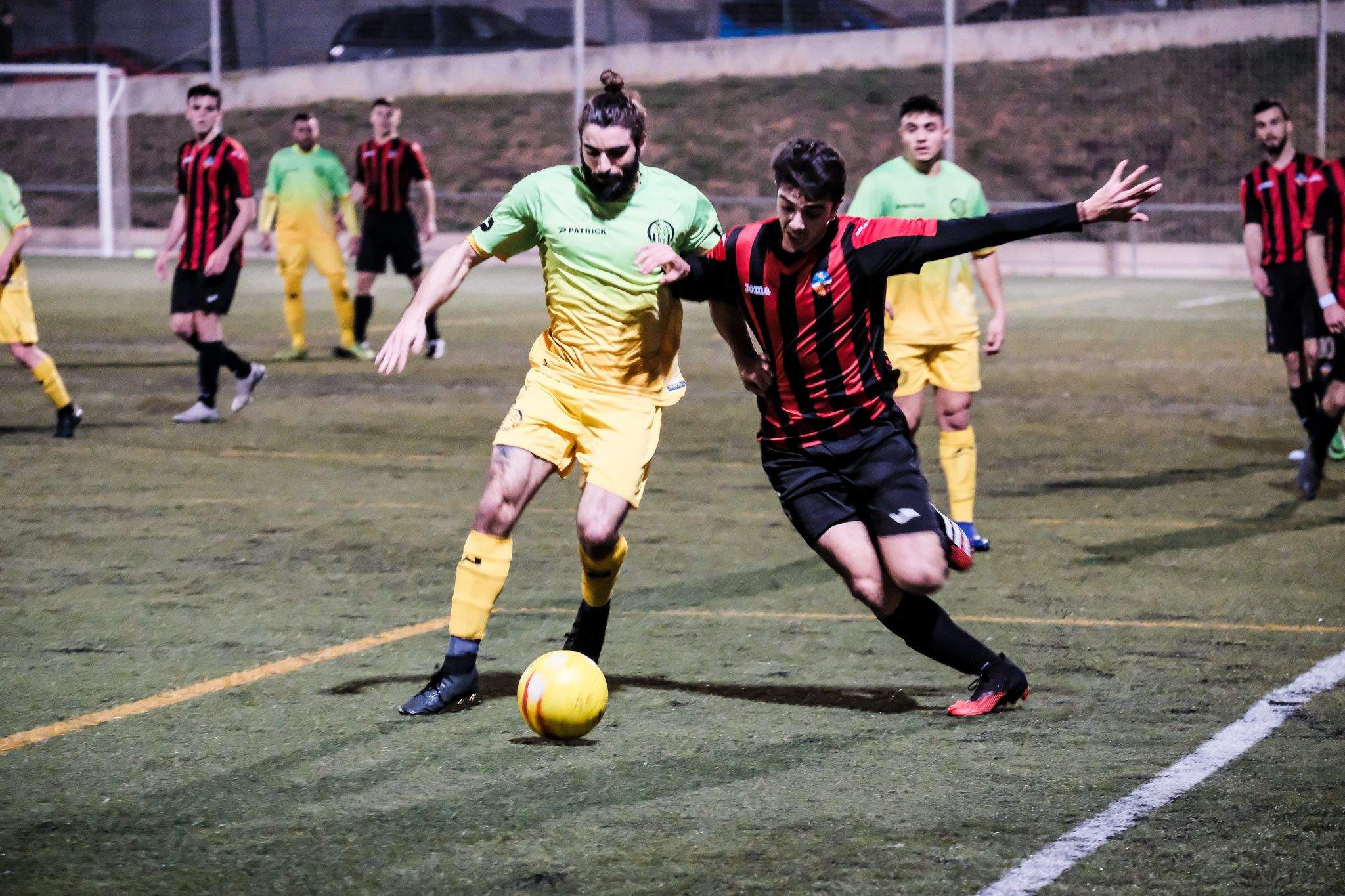 Partit de lliga entre Sant Cugat FC i Can Buxeres. FOTO: Ale Gómez.