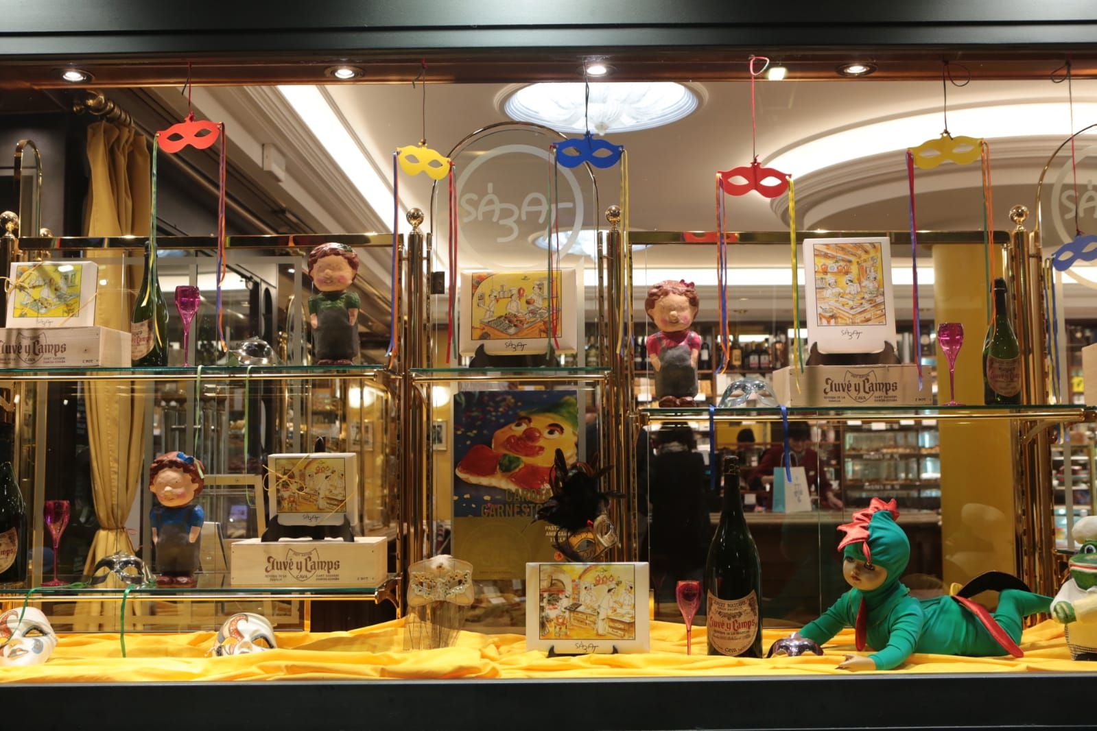 Concurs d'aparadors de Carnaval: Pastisseria Sàbat. FOTO: Artur Ribera