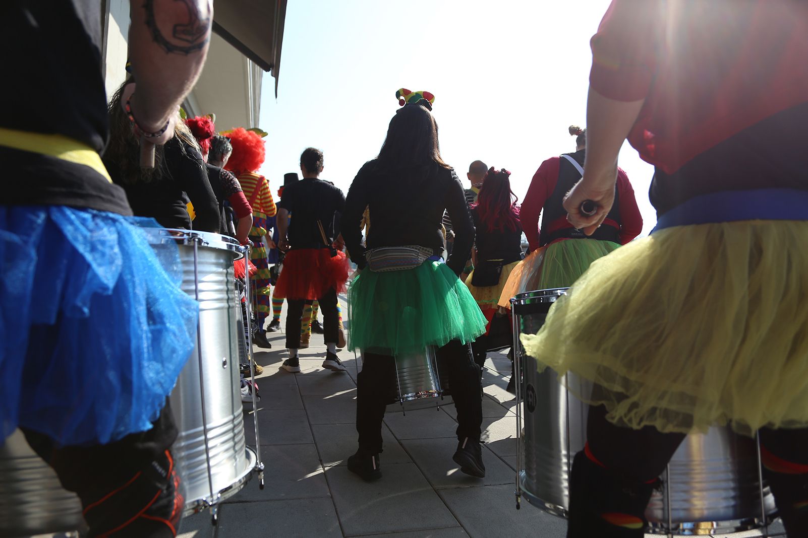 Rua de Blacktucada per l'eix comercial de Mira-sol. FOTO: Anna Bassa