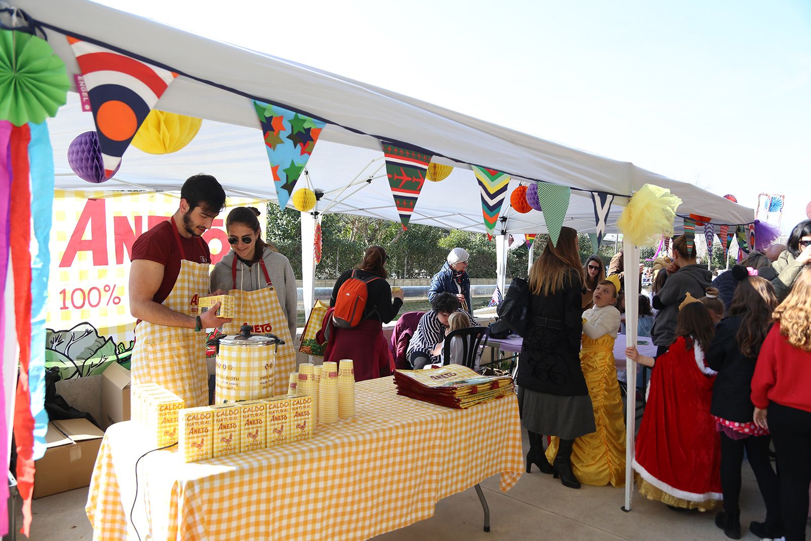 Degustació de caldo Aneto a Mira-sol. FOTO: Anna Bassa