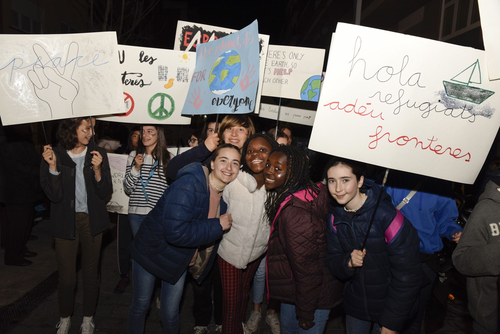 Rua de comparses infantil i adults de Carnaval. Foto: Bernat Millet.
