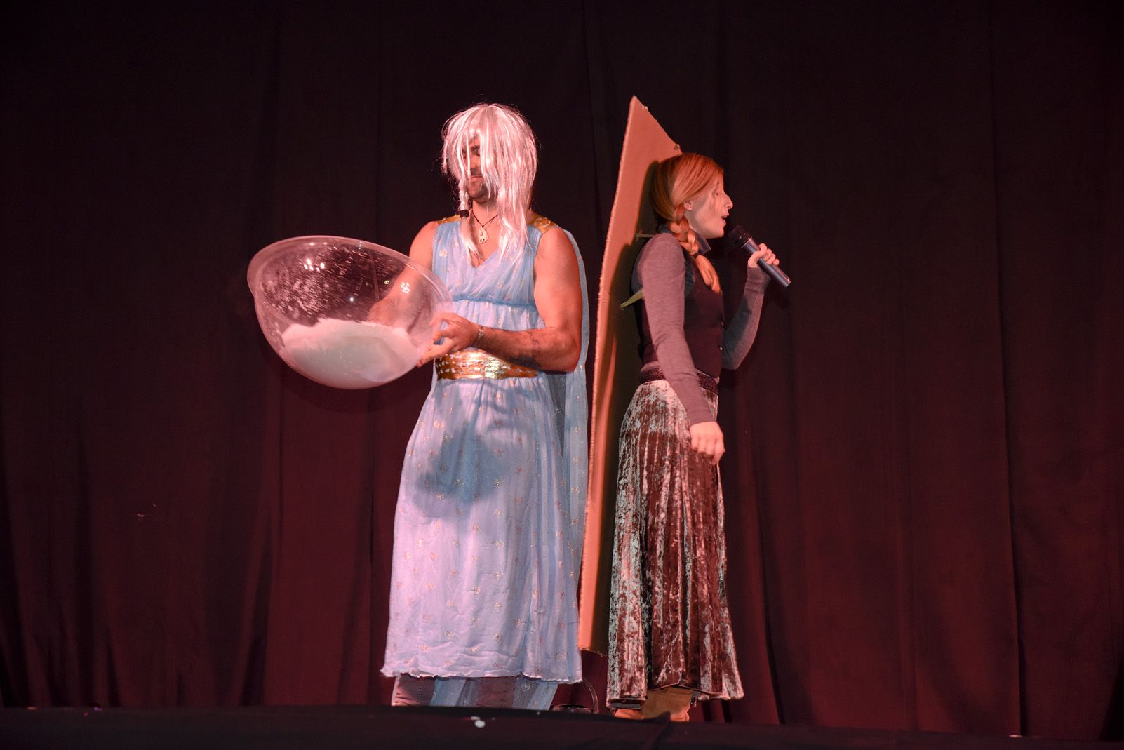 Rua de comparses infantil i adults de Carnaval. Foto: Bernat Millet.