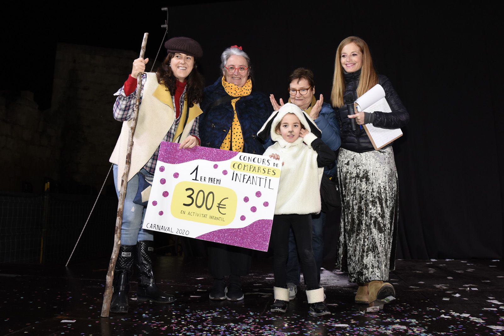 Rua de comparses infantil i adults de Carnaval. Foto: Bernat Millet.