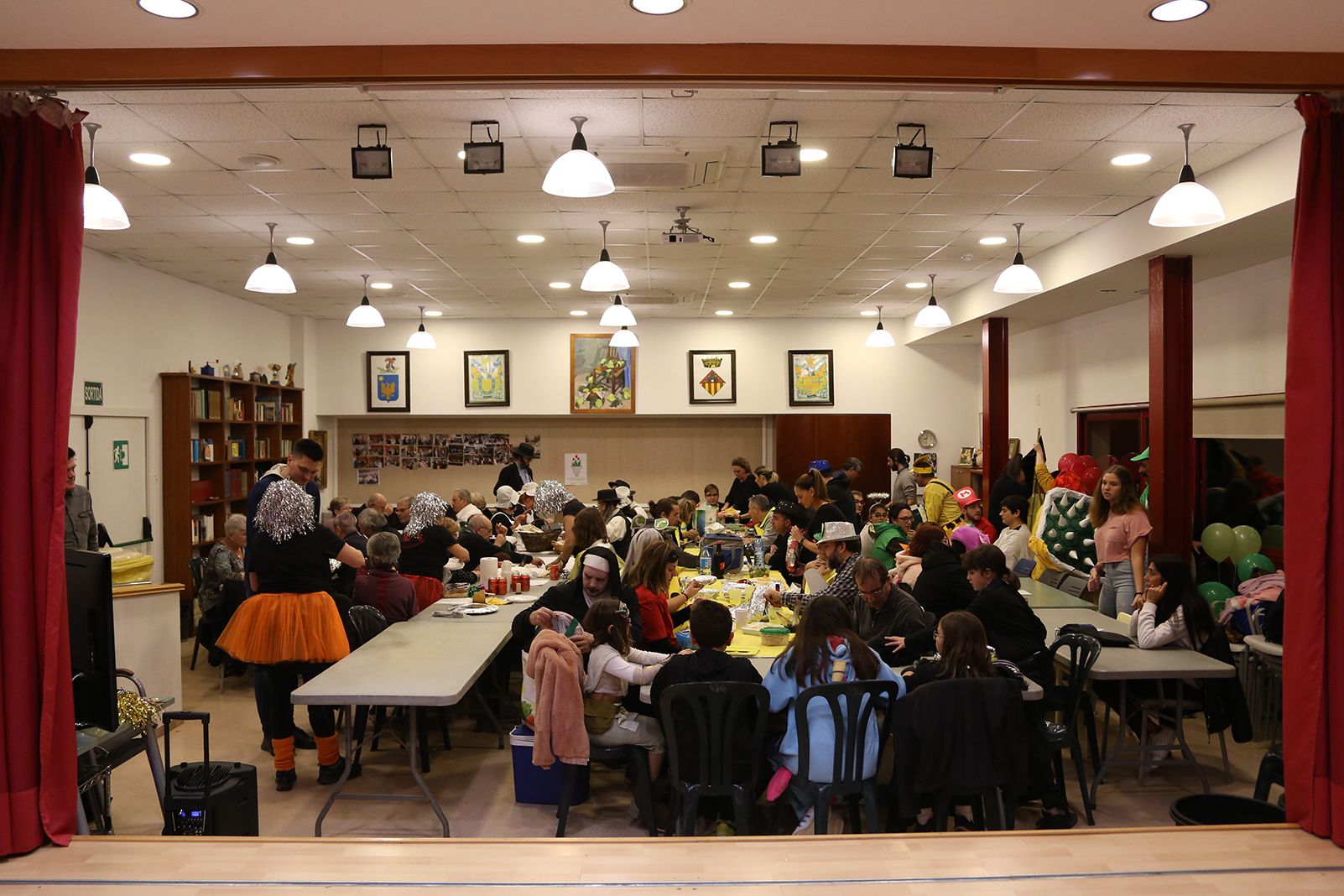 Sopar de carmanyola a Les Planes. FOTO: Anna Bassa