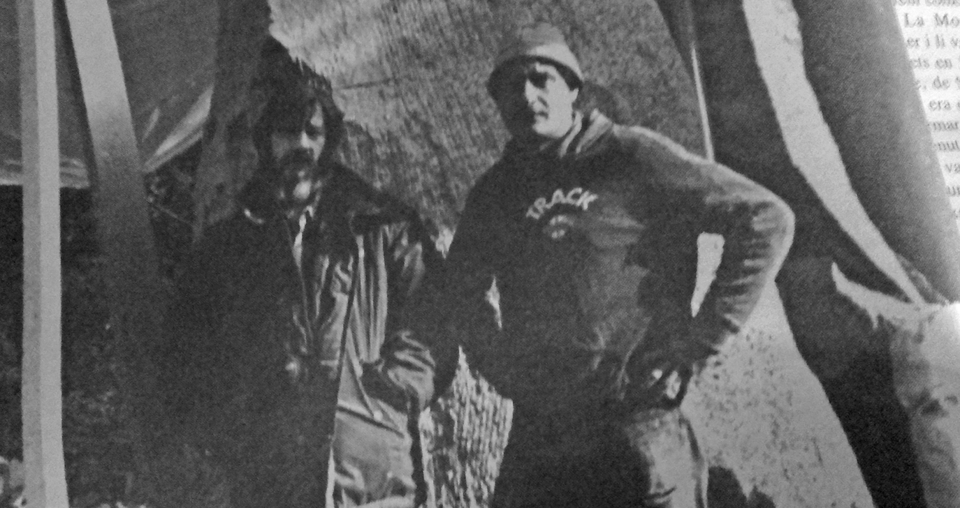 En Xavi Agraz amb el seu amic Pep Codó a la pedrera de Castellfollit de la Roca. FOTO: Arxiu Josep Maria Cabrerizo