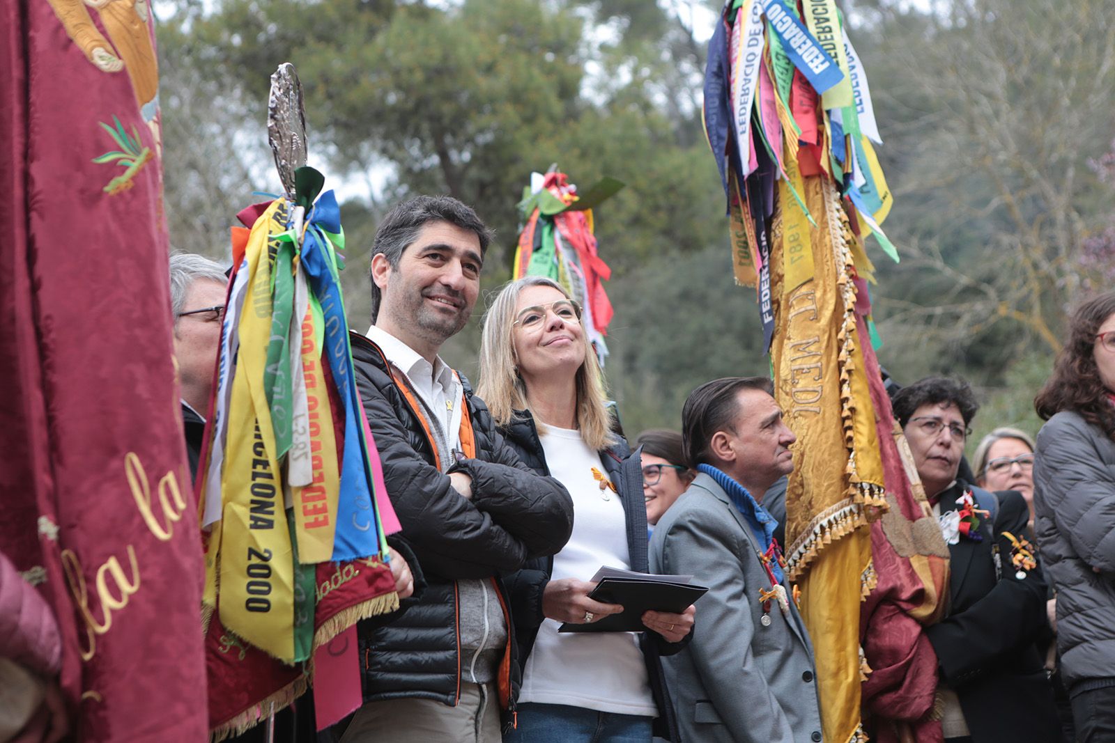 El conseller Jordi Puigneró i l'alcaldessa, Mireia Ingla, a Sant Medir. FOTO: Artur Ribera