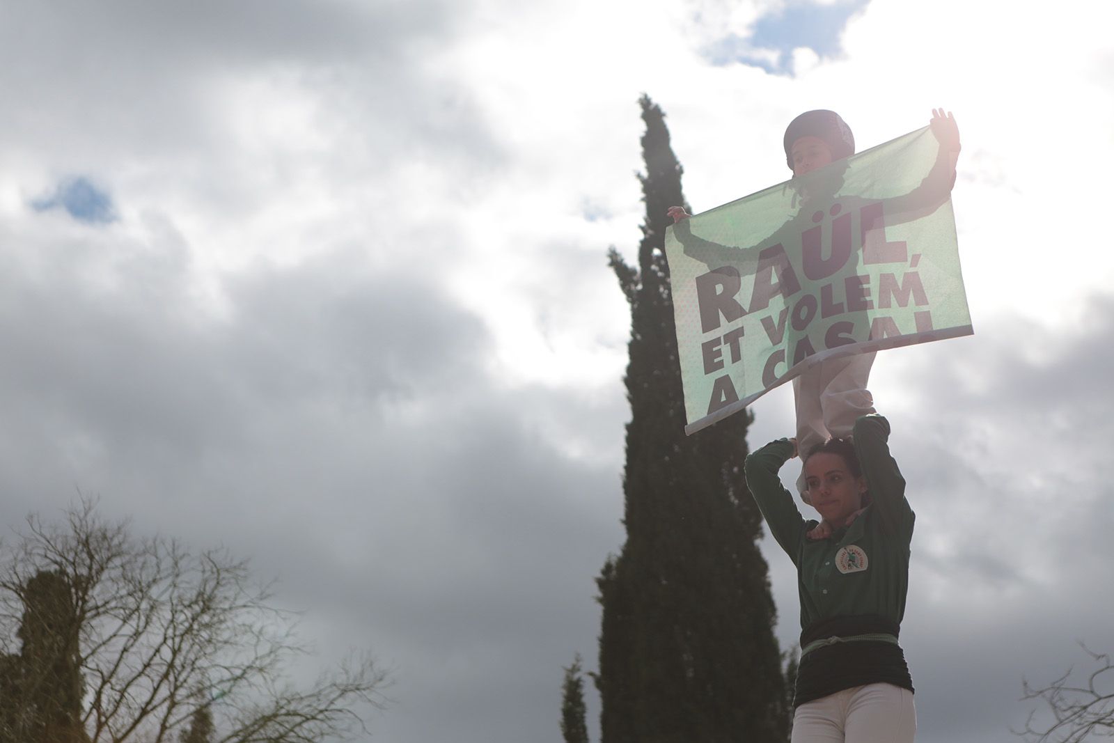 Els Castellers a Sant Medir. FOTO: Artur Ribera