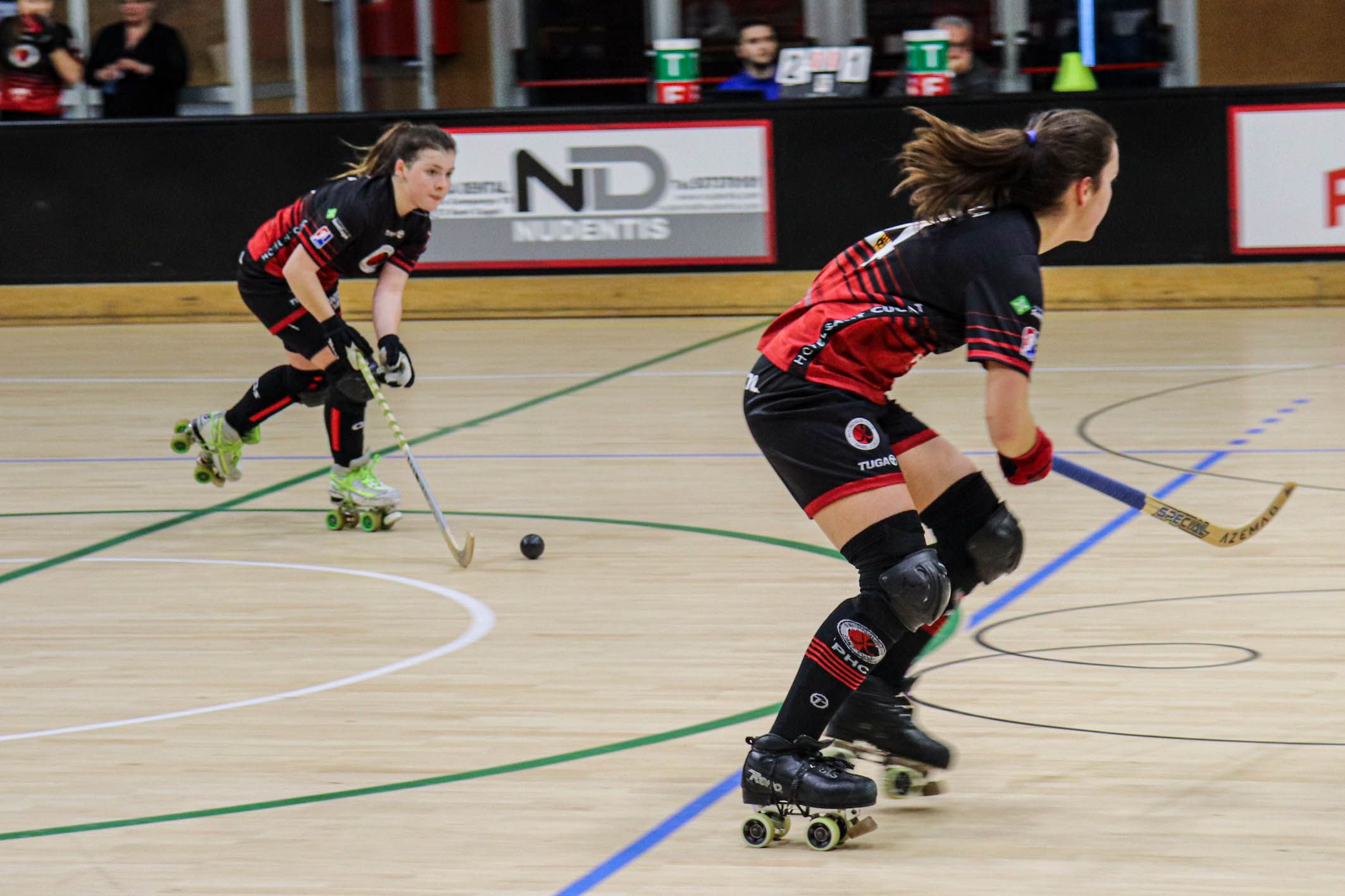 Hoquei patins femení PHC Sant Cugat. Foto: Esther Murphy.