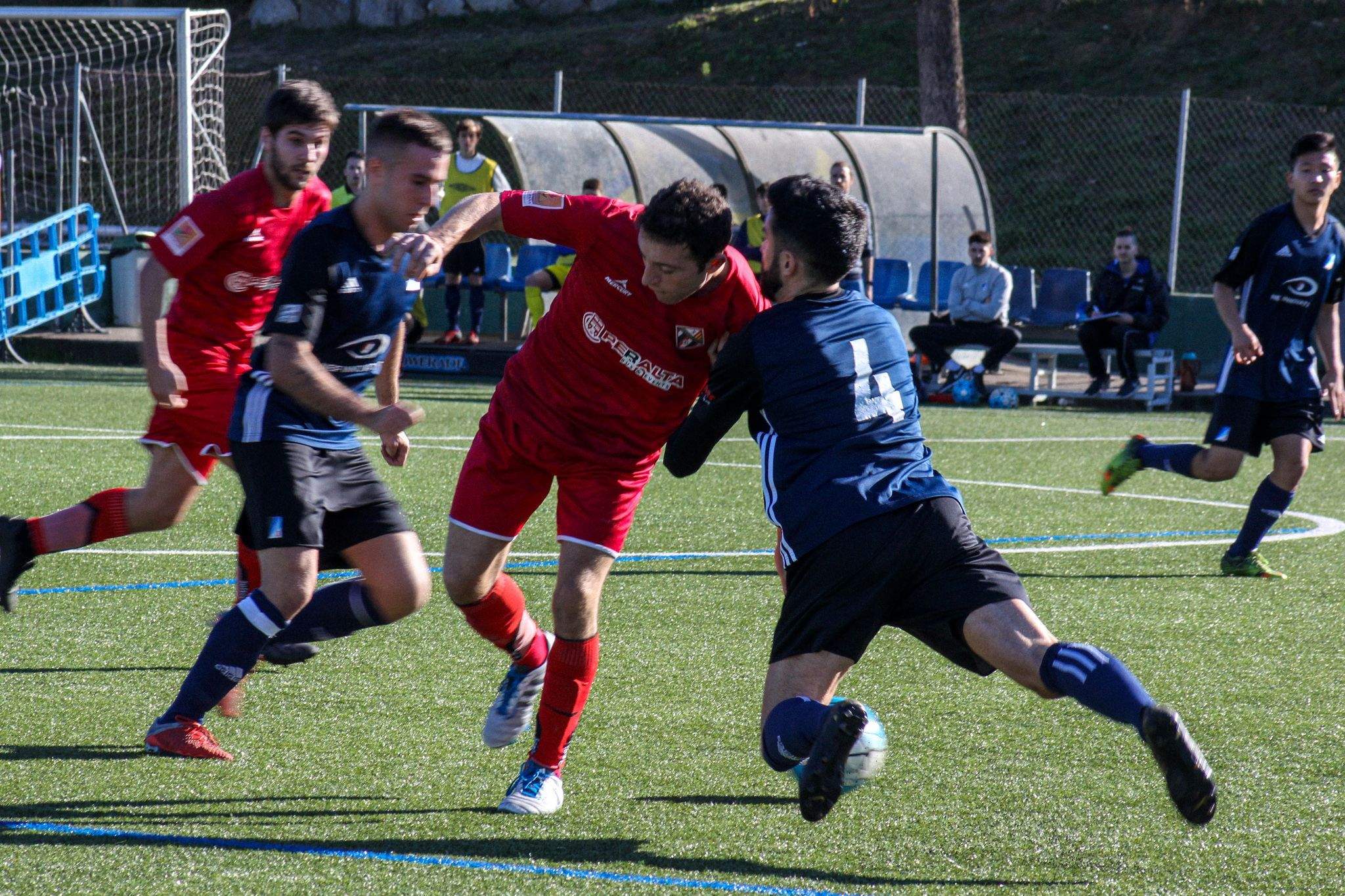 Fotografia del partit de lliga entre Atlètic Junior i CE Olivella. FOTO: Ale Gómez.