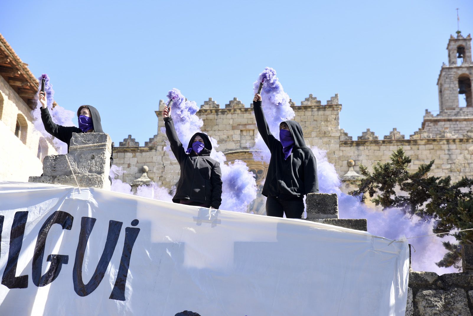 Manifestació: 'Ens aturem per canviar-ho tot. Cap pas enrere'. Foto: Bernat Millet.