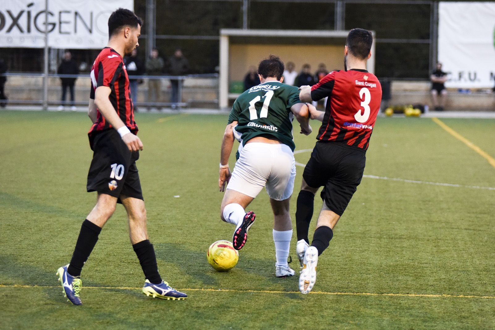 Derbi de futbol Valldoreix FC contra Sant Cugat FC. Foto: Bernat Millet.