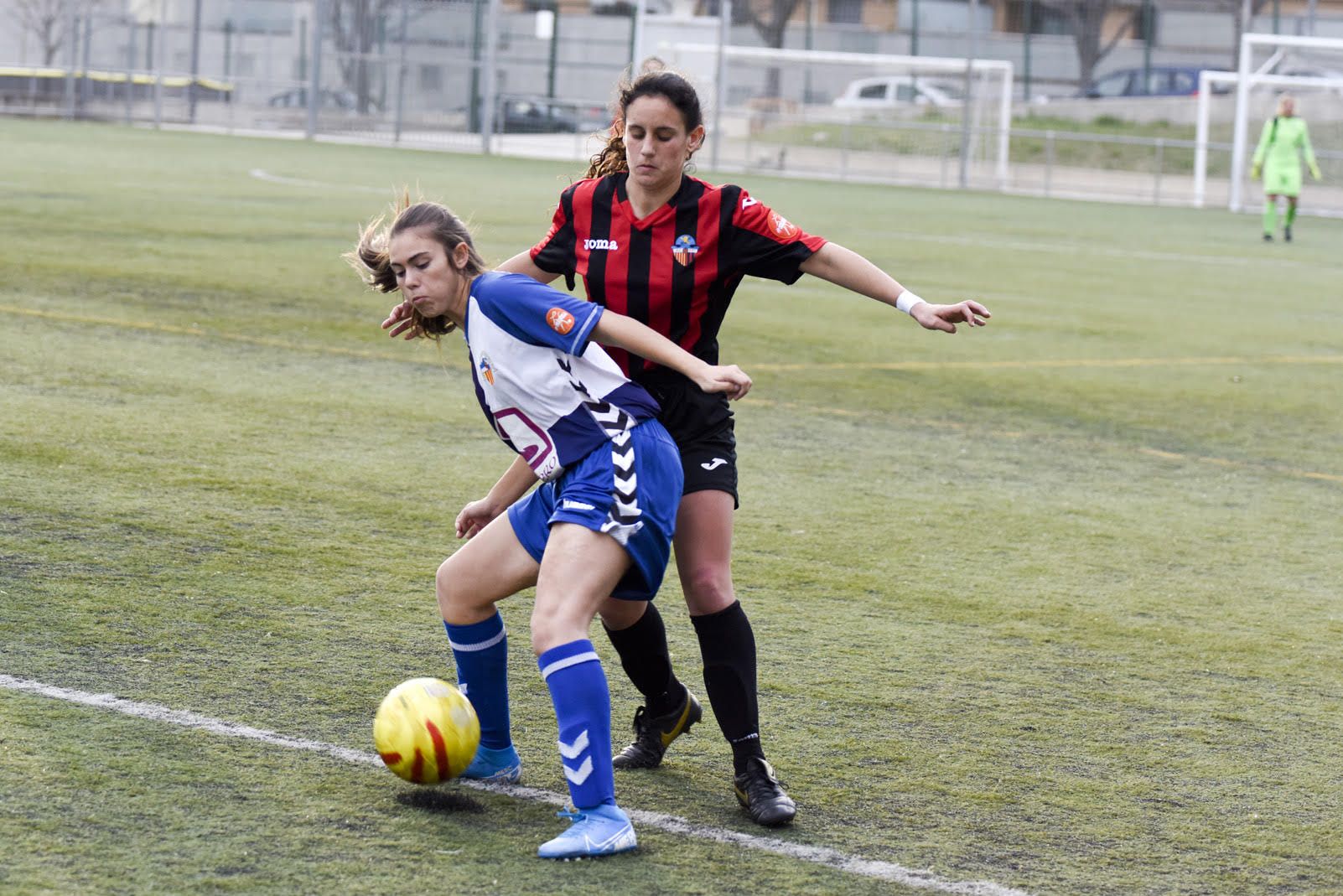 Acció del partit de lliga entre Sant Cugat FC i CE Sabadell. FOTO: Bernat Millet.
