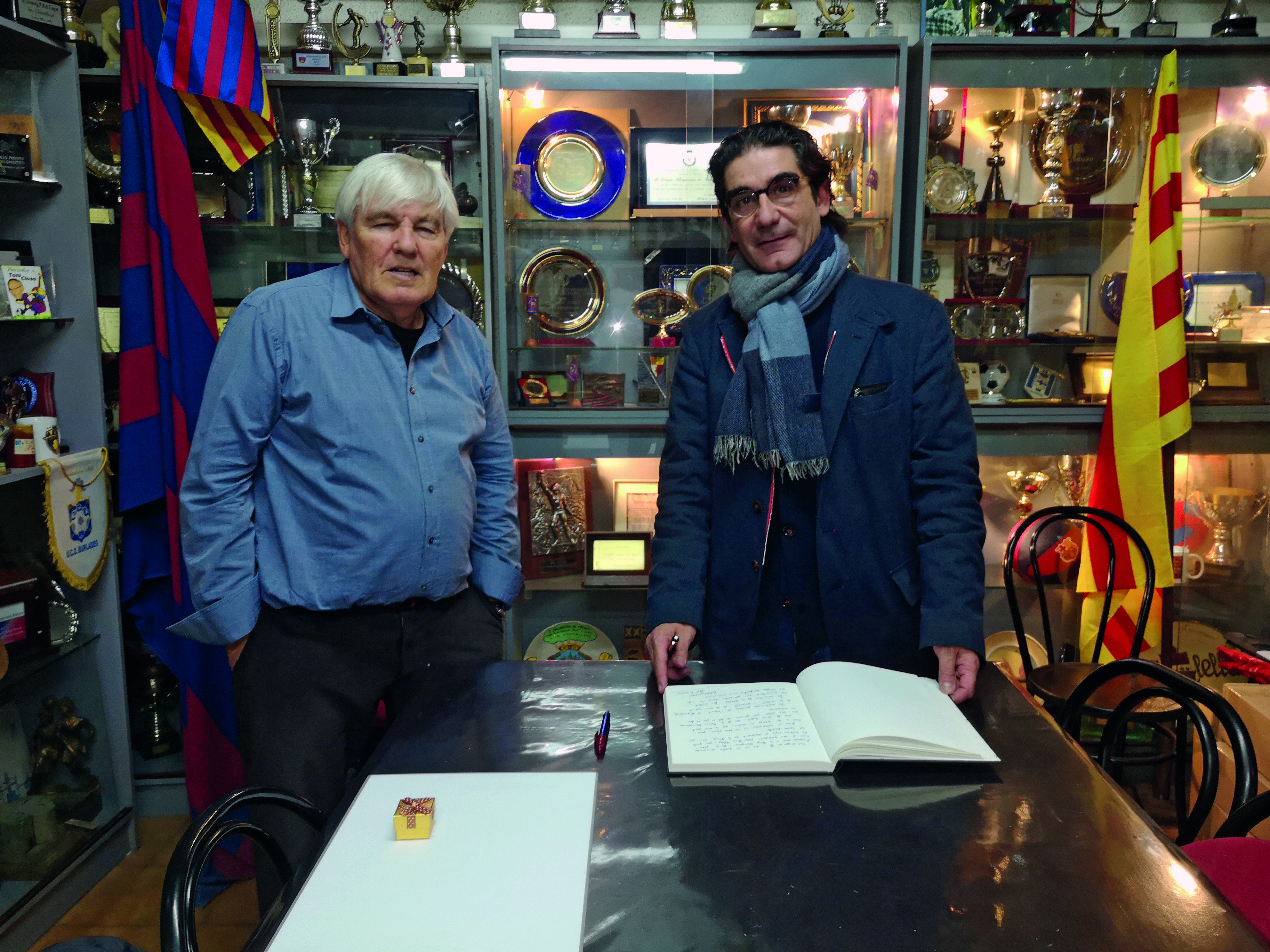 Pep Tugues va visitar la seu de la Penya Blaugrana. FOTO: Cedida