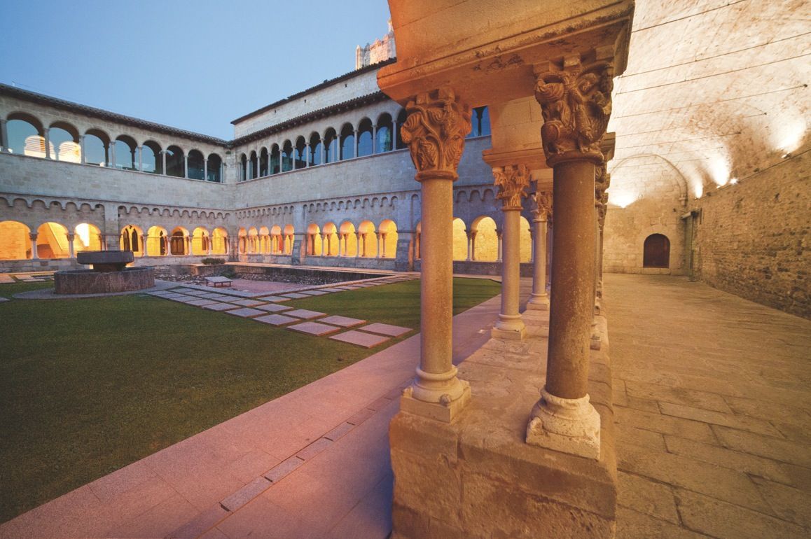 El Claustre del Monestir de Sant Cugat. FOTO: Artur Ribera